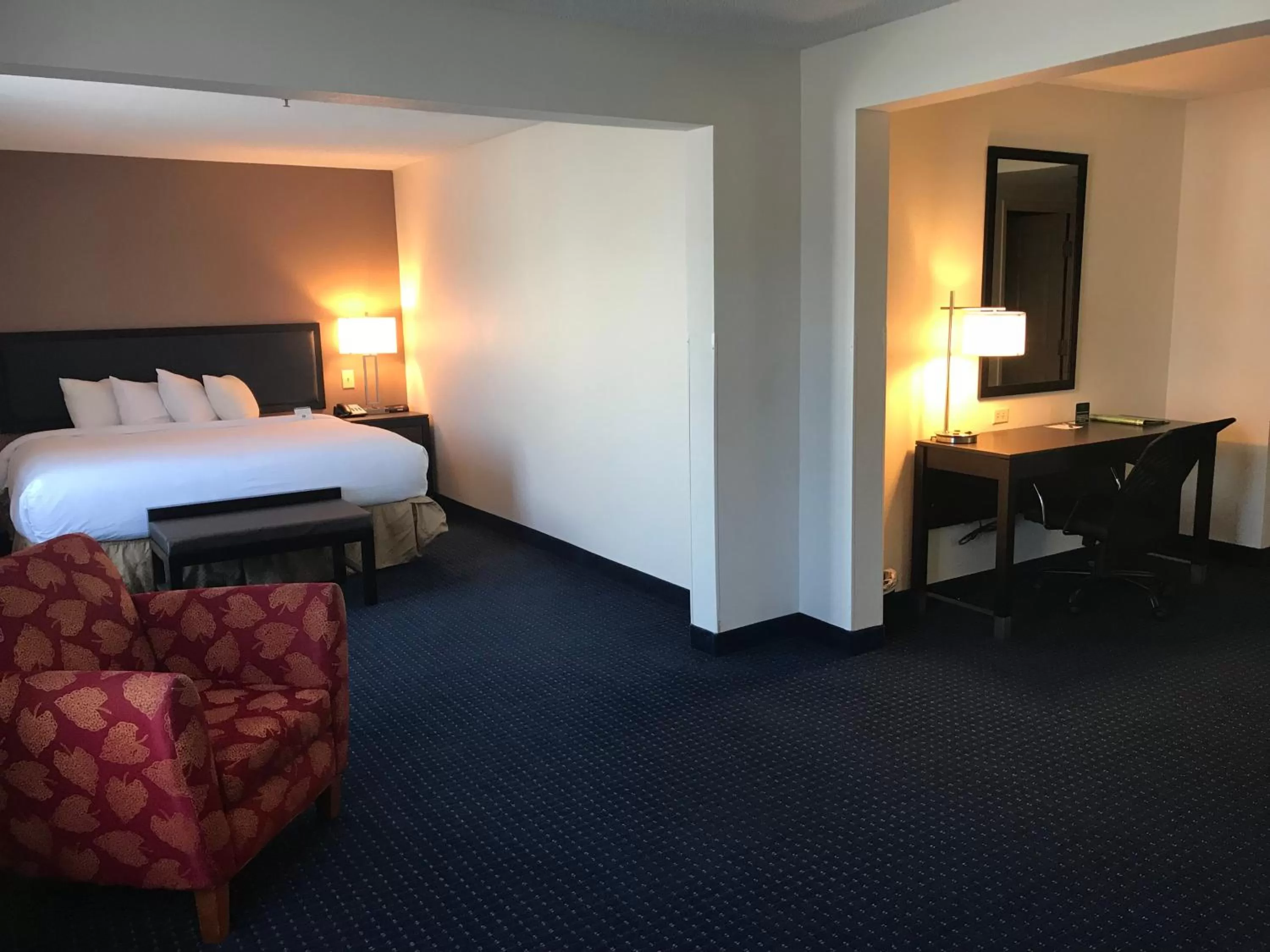 Bed in Wingate by Wyndham Augusta Fort Eisenhower