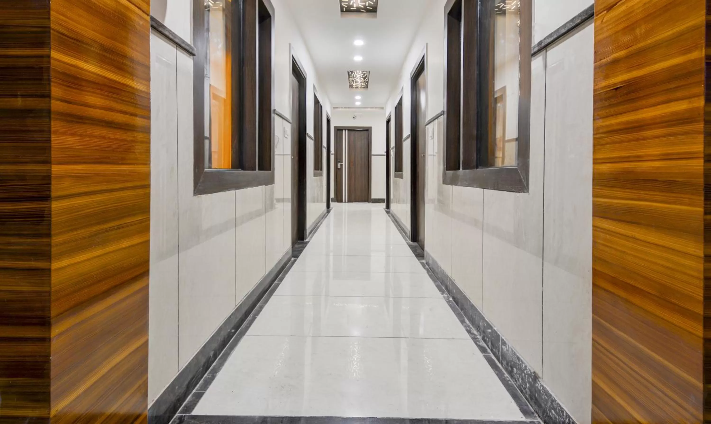 Lobby or reception in Itsy Hotels K K Residency Staywell