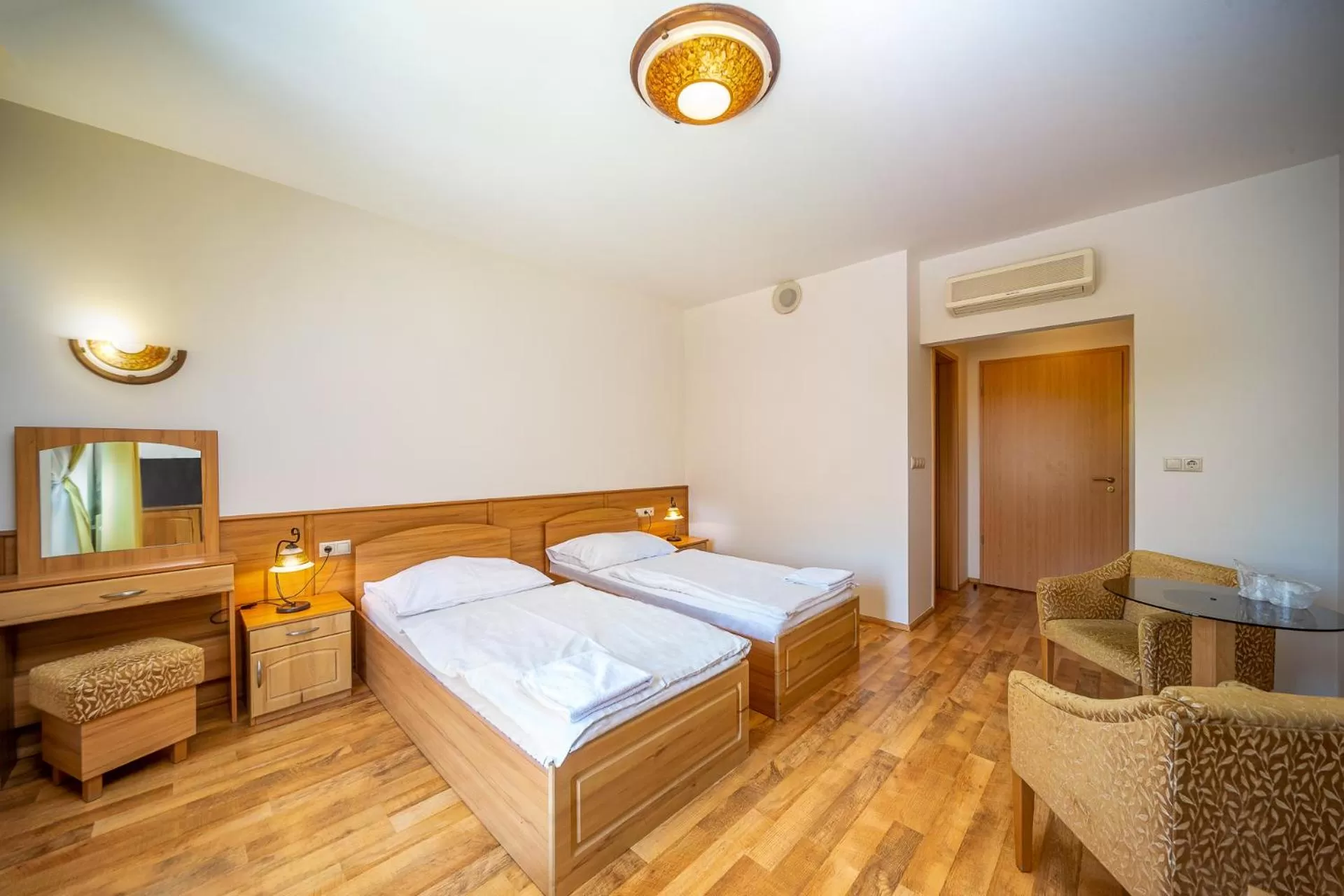 Photo of the whole room, Bed in Nefelejcs Hotel