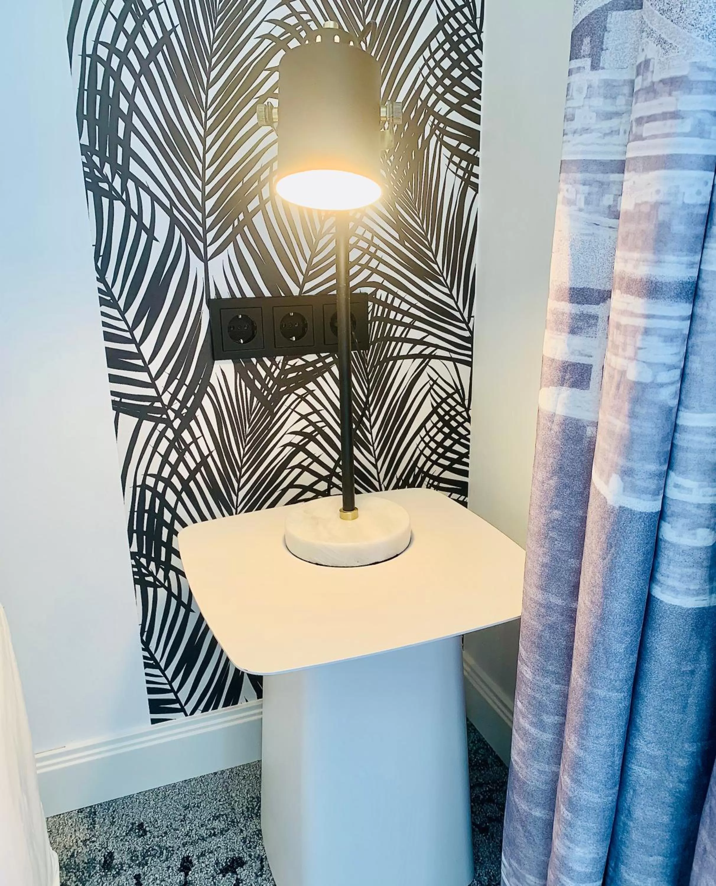 Bathroom in BESOTEL Mettmann