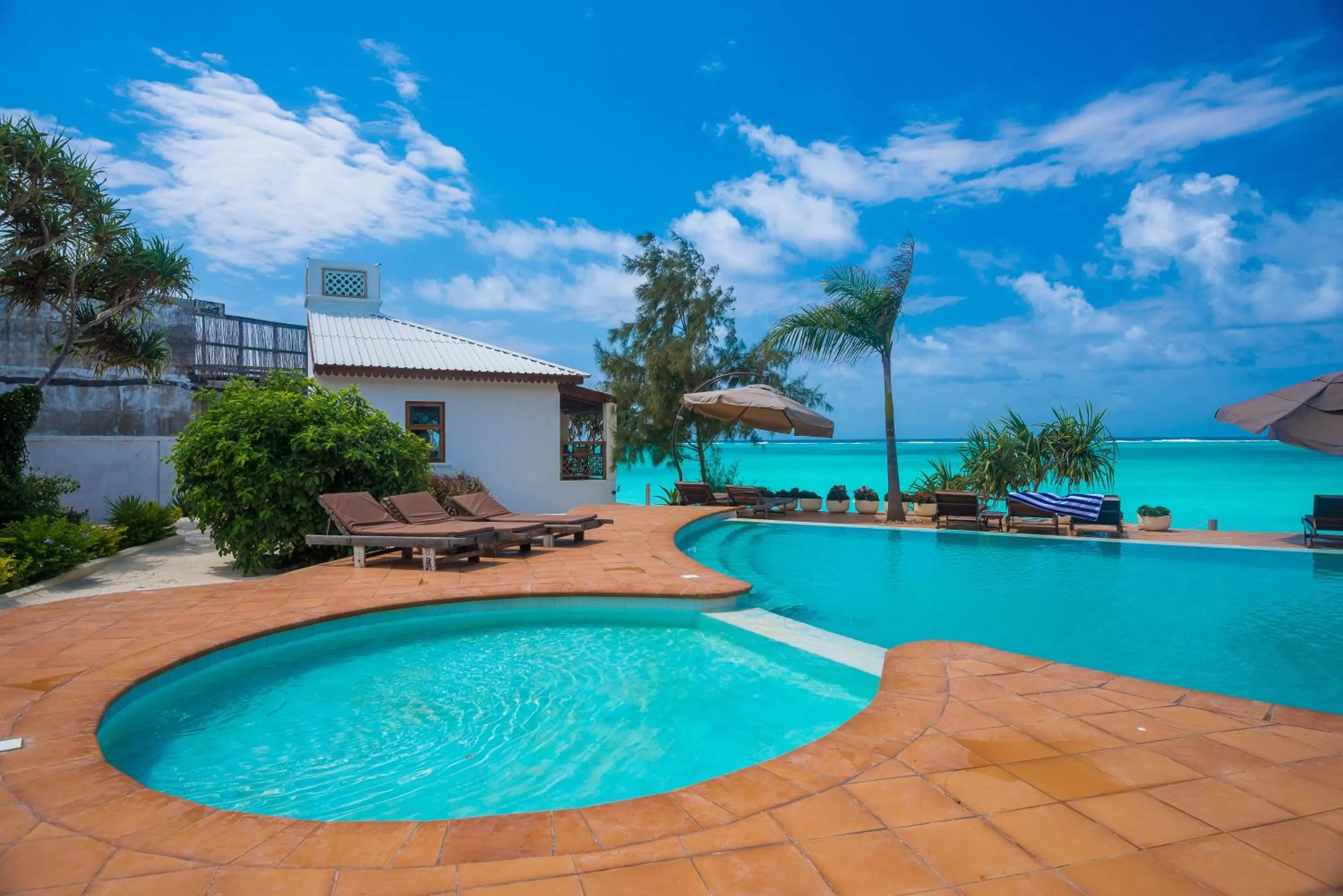 Beach, Property Building in Warere Beach
