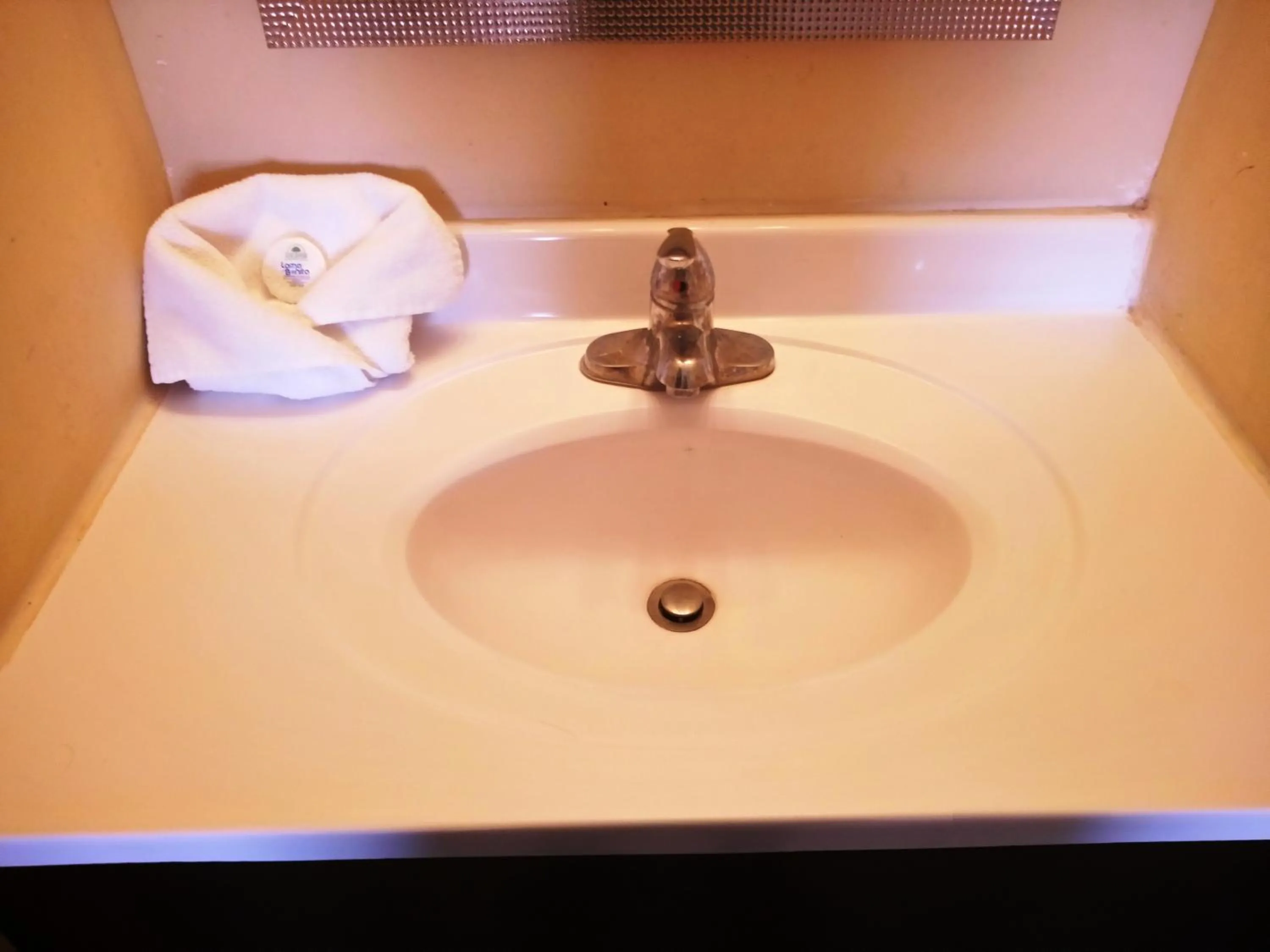 Los Jitos Hotel & Suites