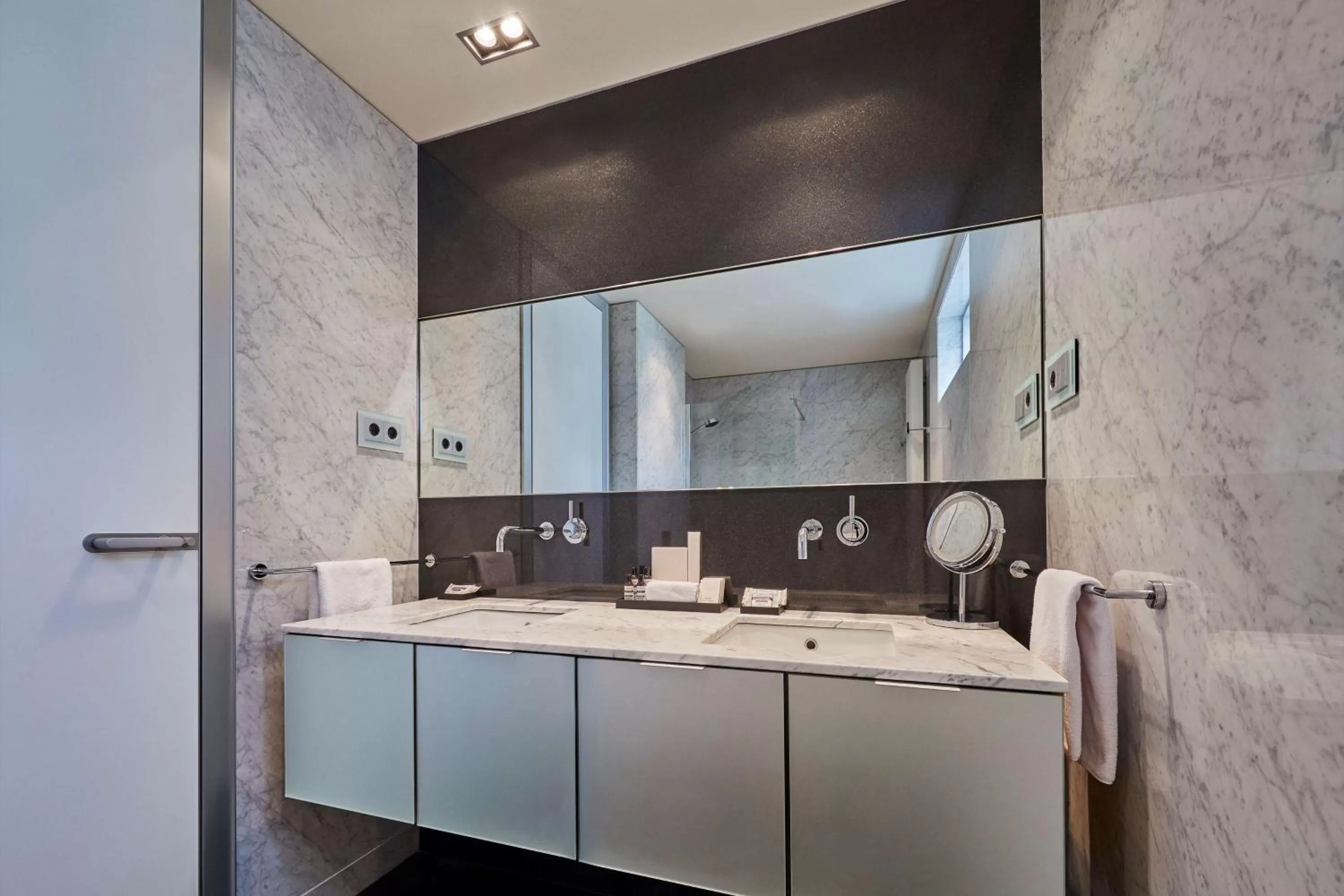Bathroom in Hyatt Regency Madrid Residences