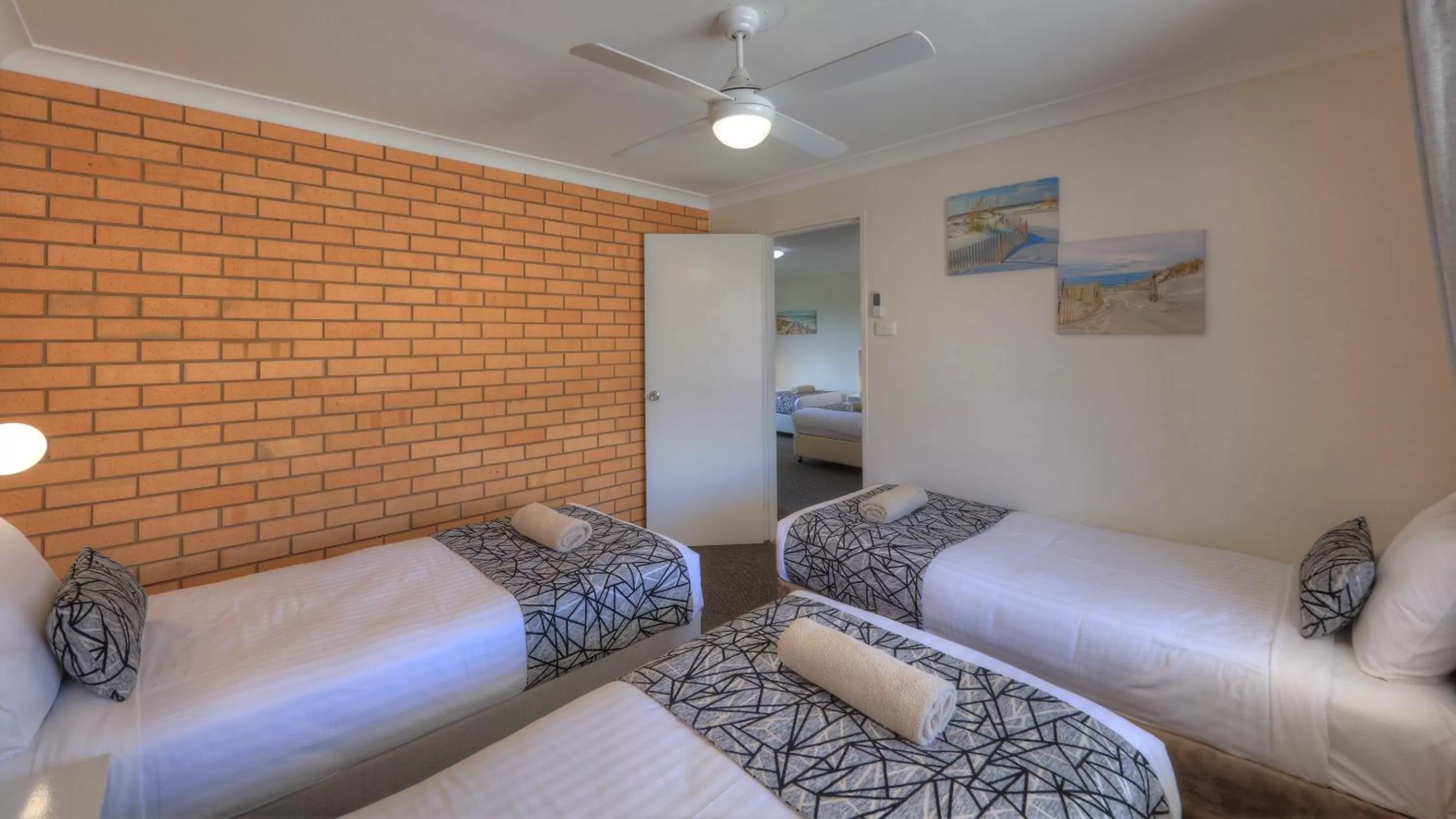 Bed in Rosebourne Gardens Motel