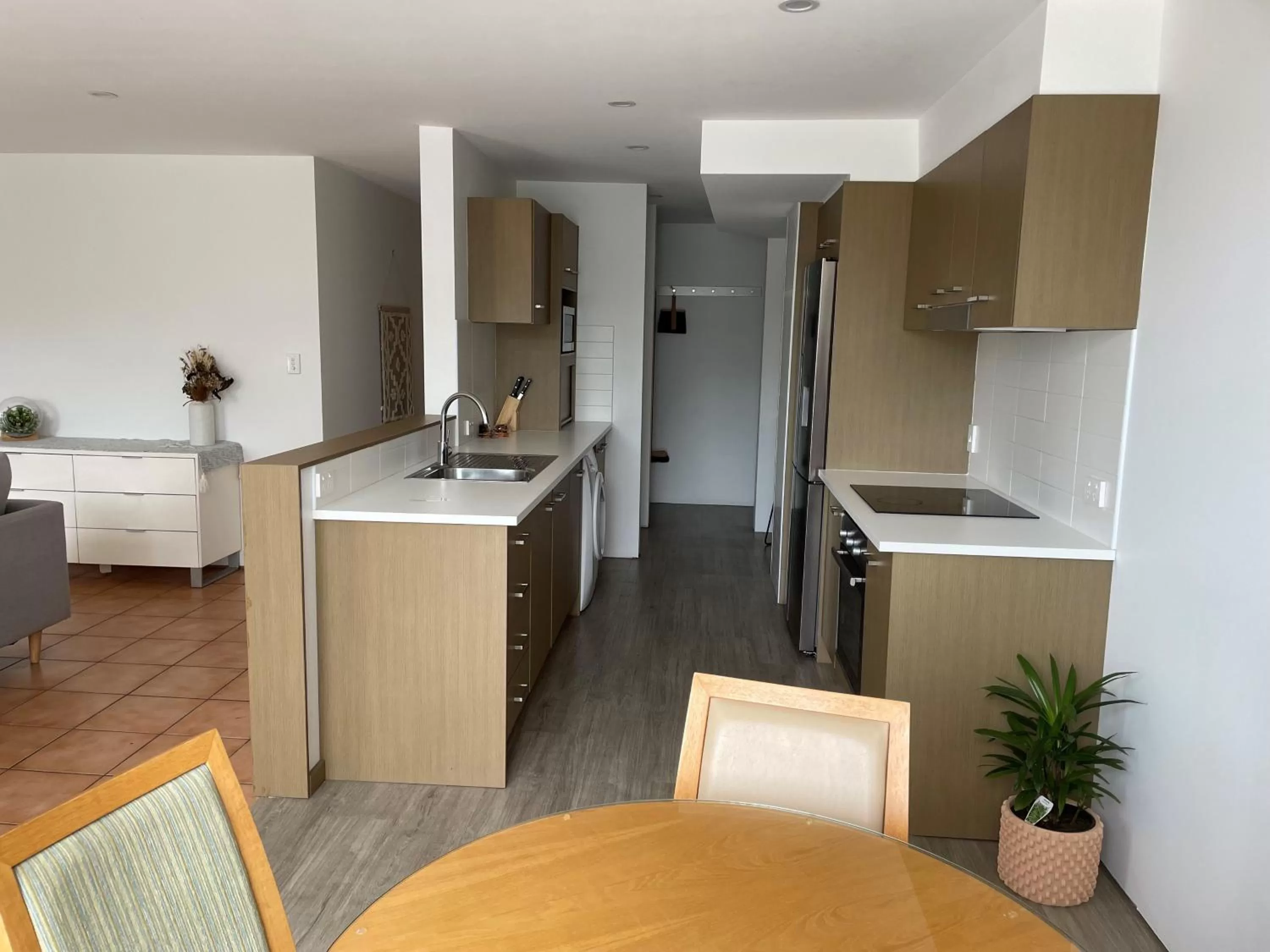 Kitchen or kitchenette in Tweed Harbour Motor Inn