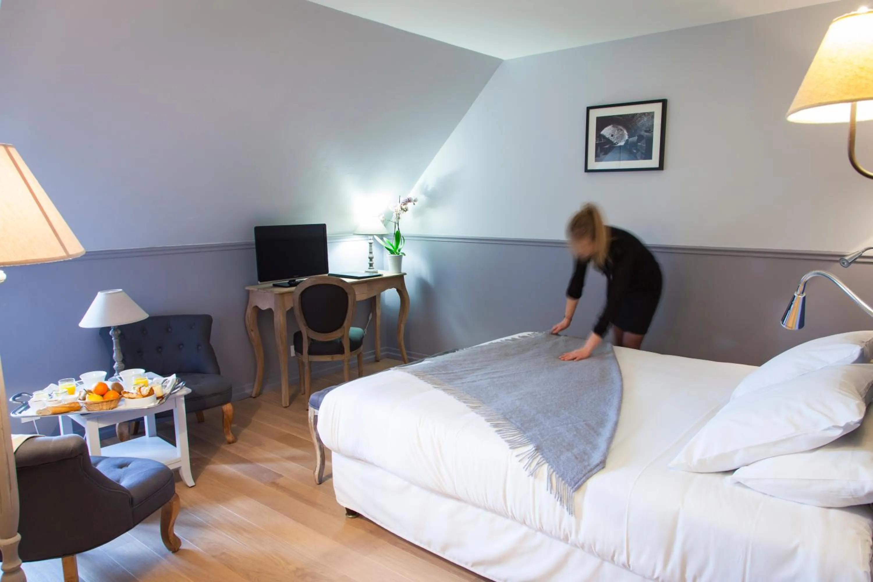 Grand Comfort Double or Twin Room in Logis Hostellerie des Clos et restaurant Bistrot des grands crus