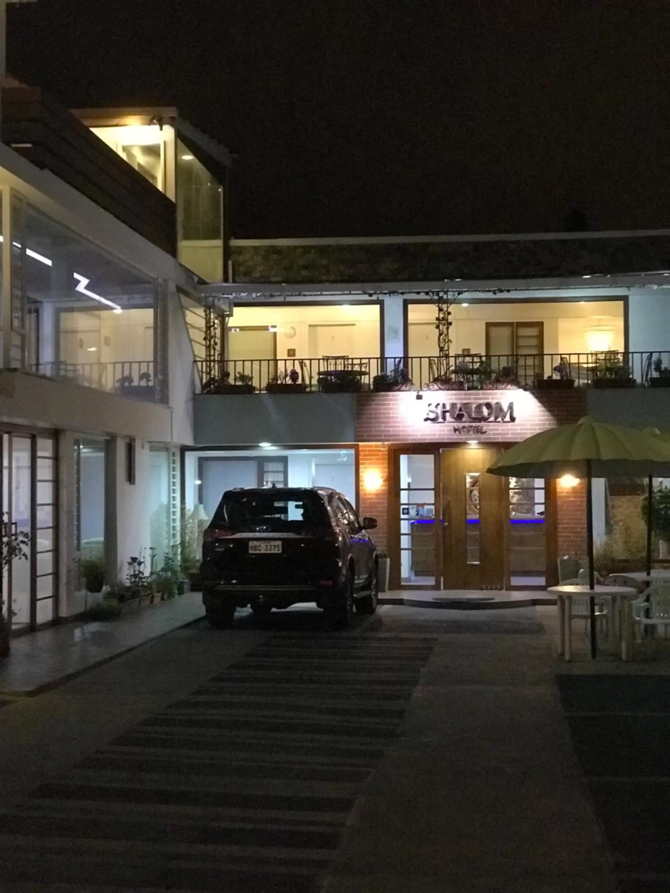 Facade/entrance, Property Building in Hotel Shalom