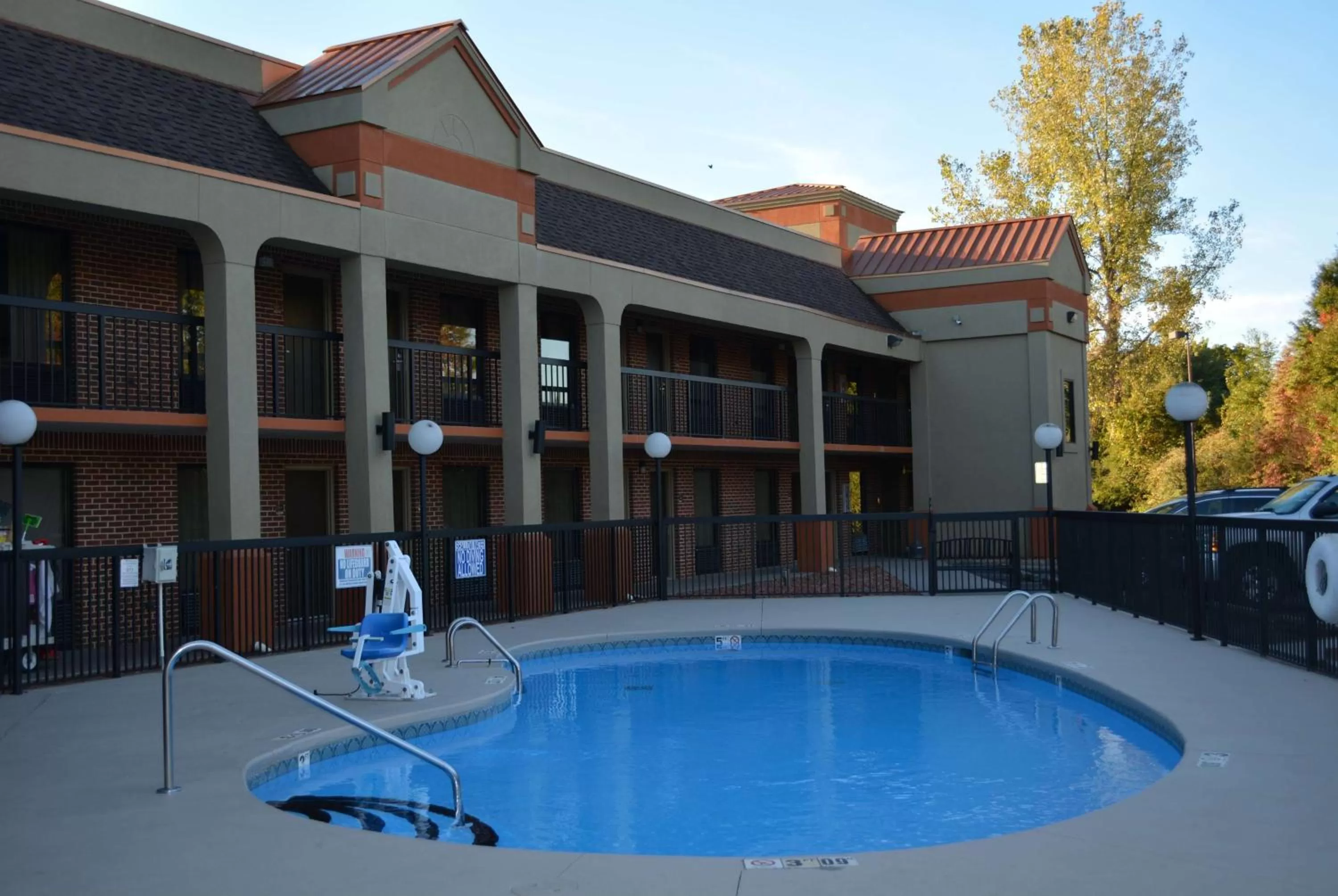 Pool view in Super 8 by Wyndham Huntersville/Charlotte Area