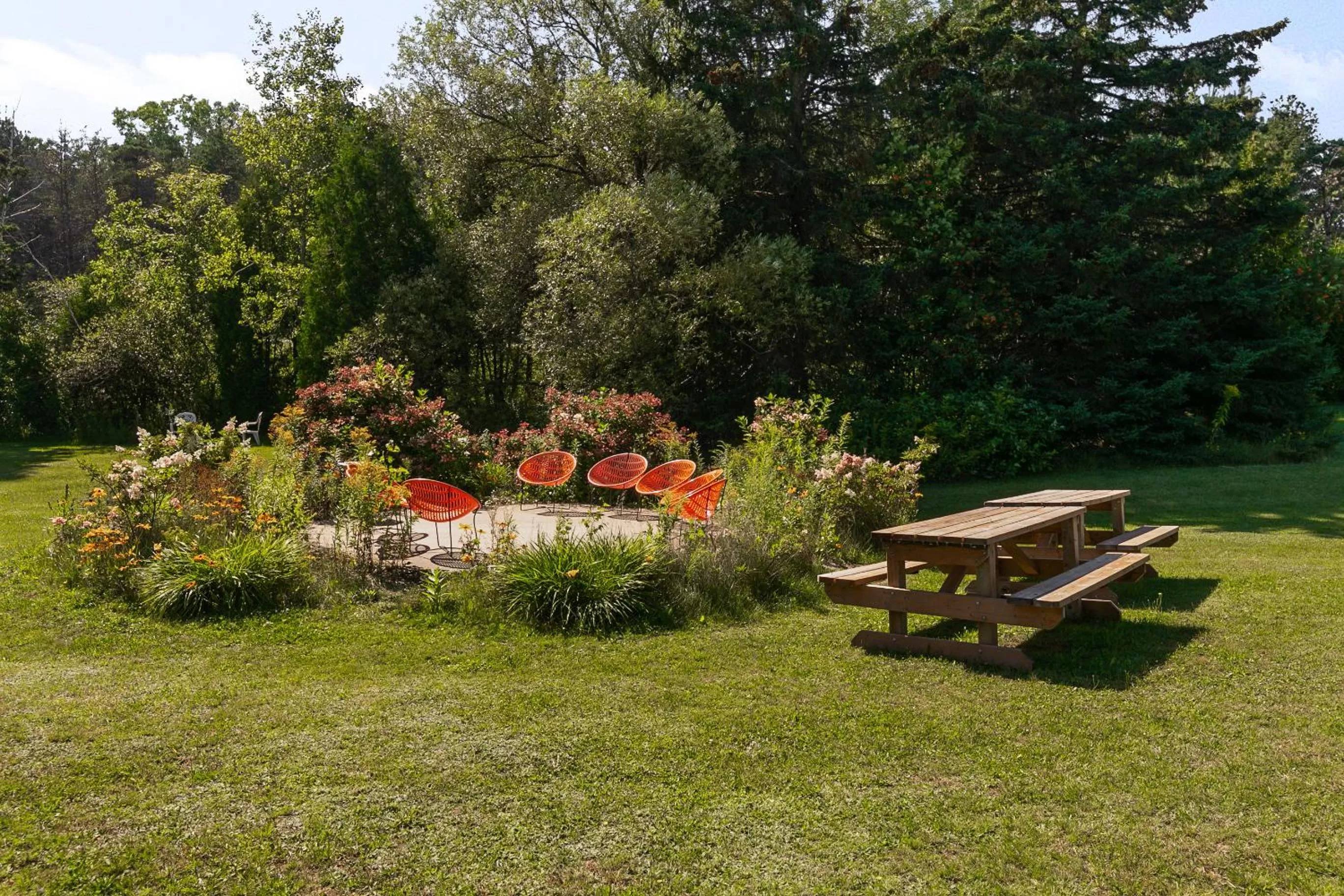 Spring in Auberge Pique Nique