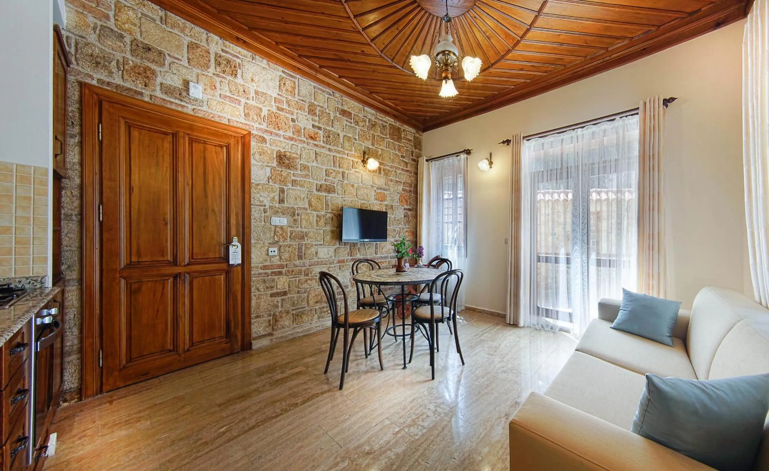 Living room in Minyon Hotel