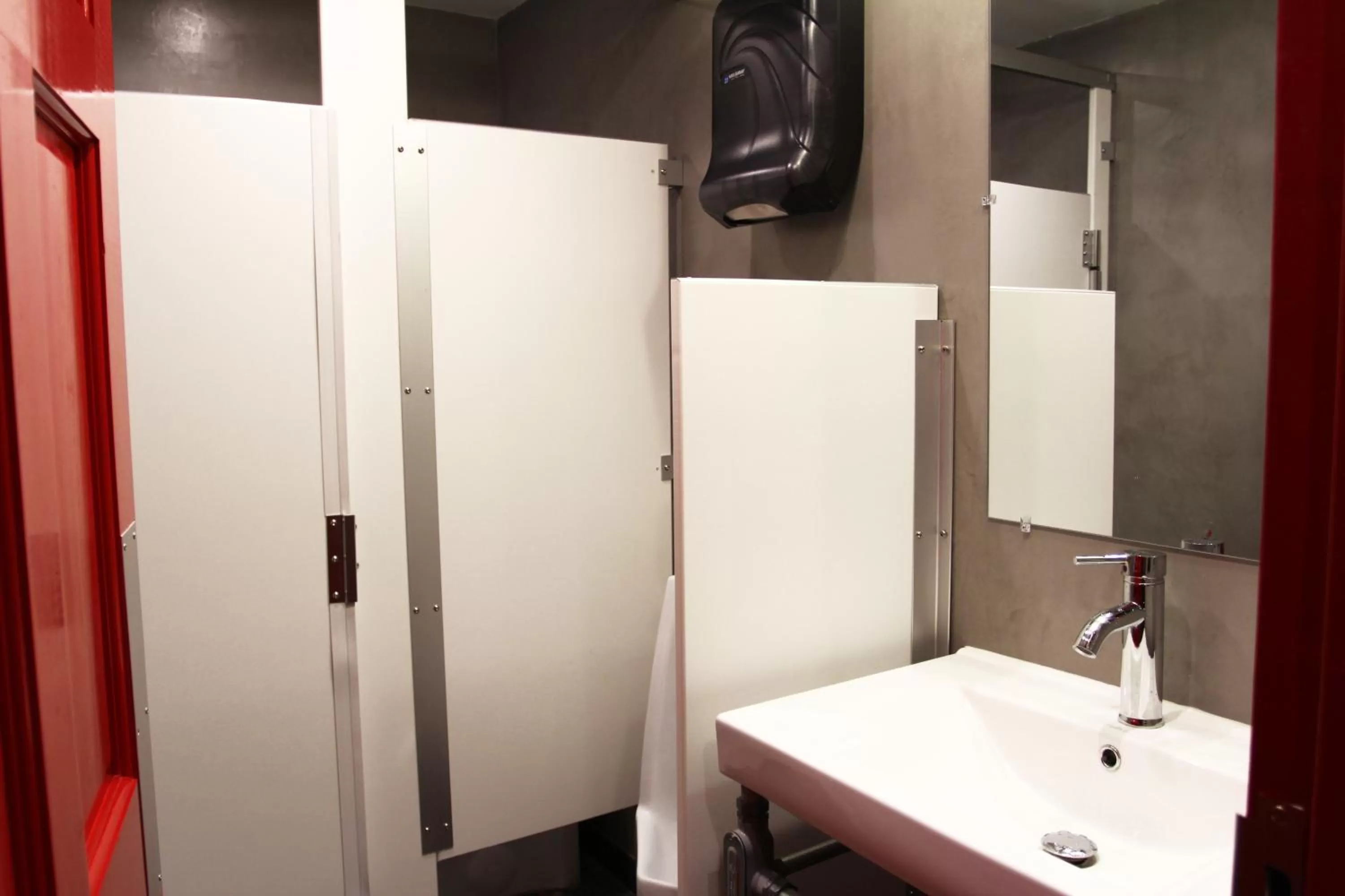 Bathroom in Hotel Gaythering - Gay Hotel - All Adults Welcome