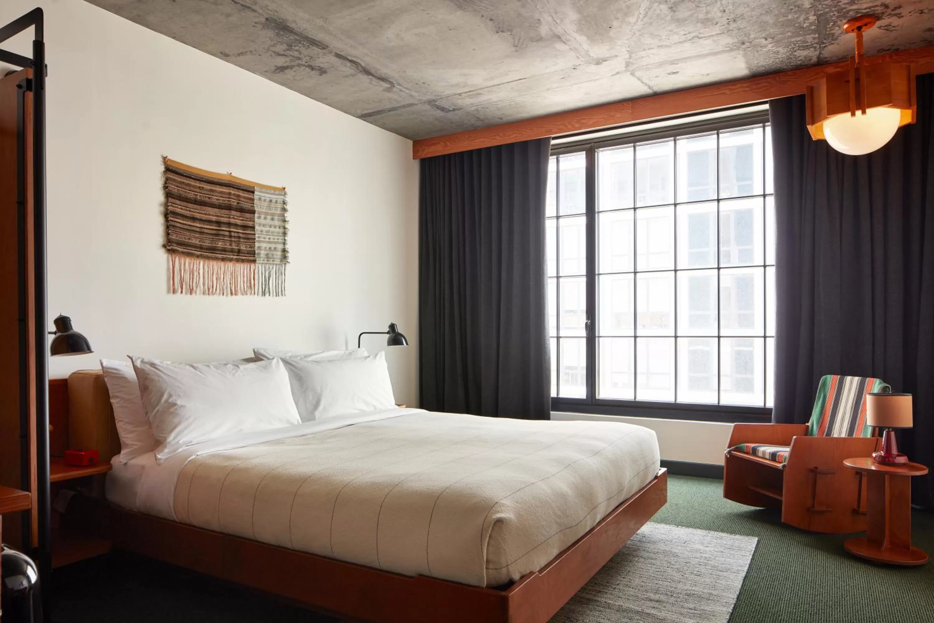 Bedroom, Bed in Ace Hotel Brooklyn