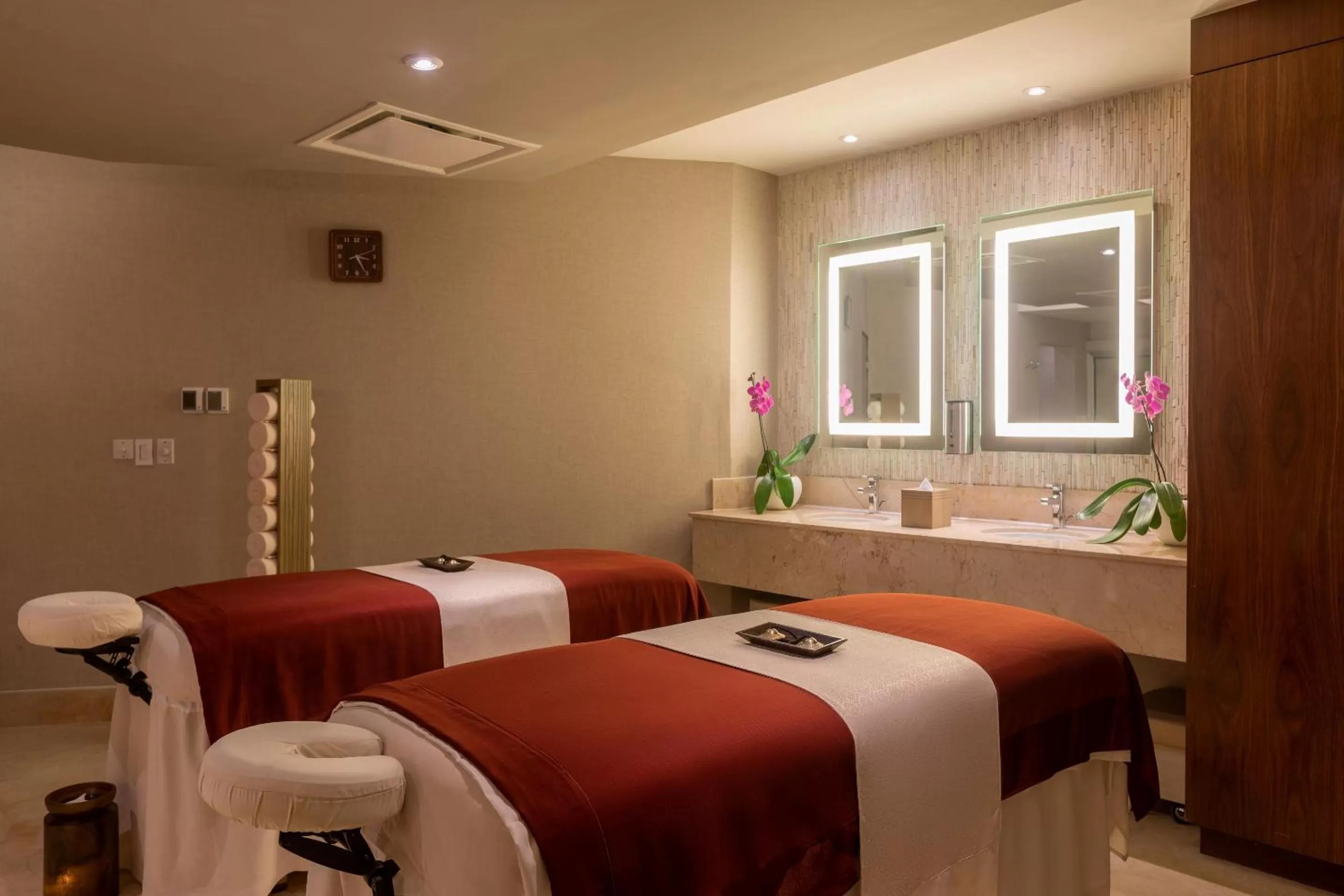 Spa and wellness centre/facilities, Bed in Moon Palace Jamaica - All Inclusive