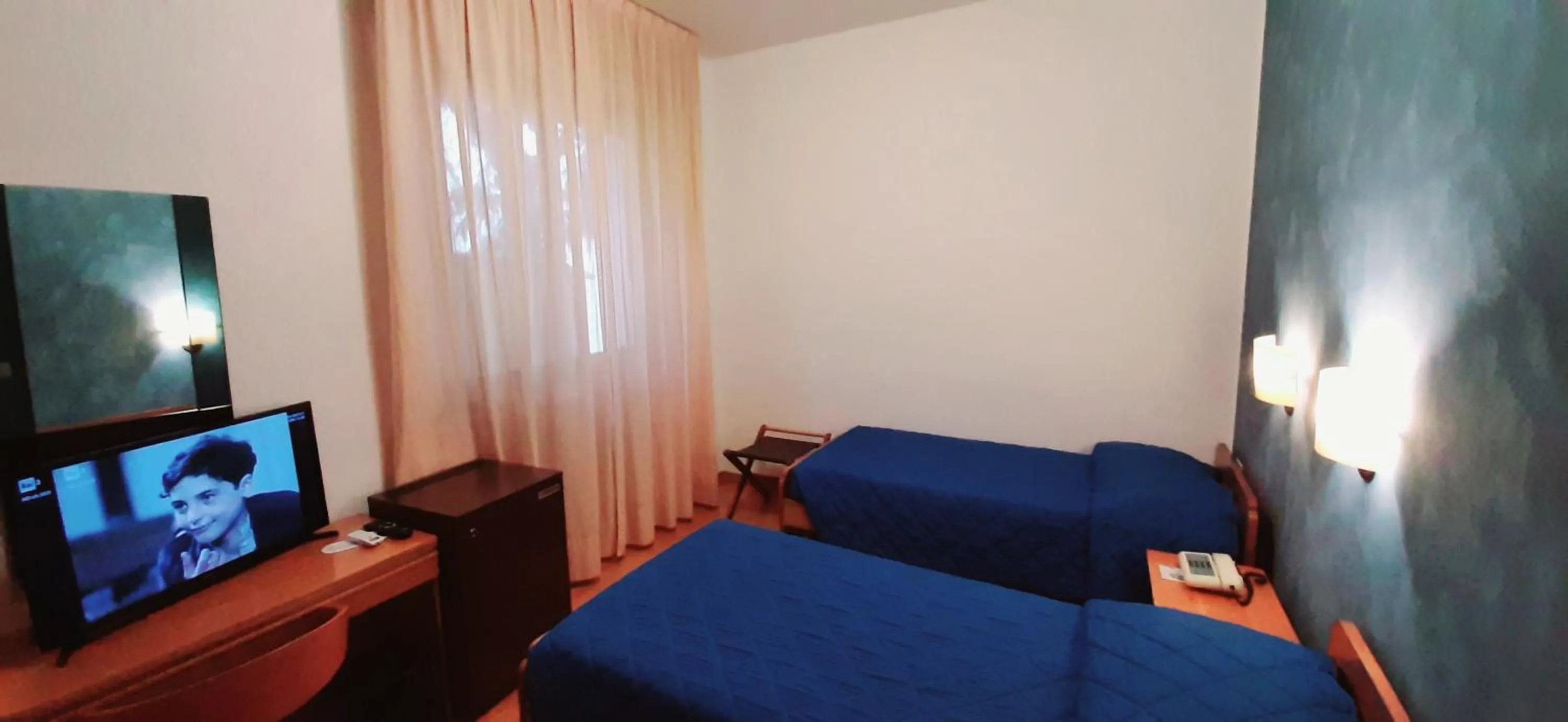 TV and multimedia, Bed in Hotel Principe