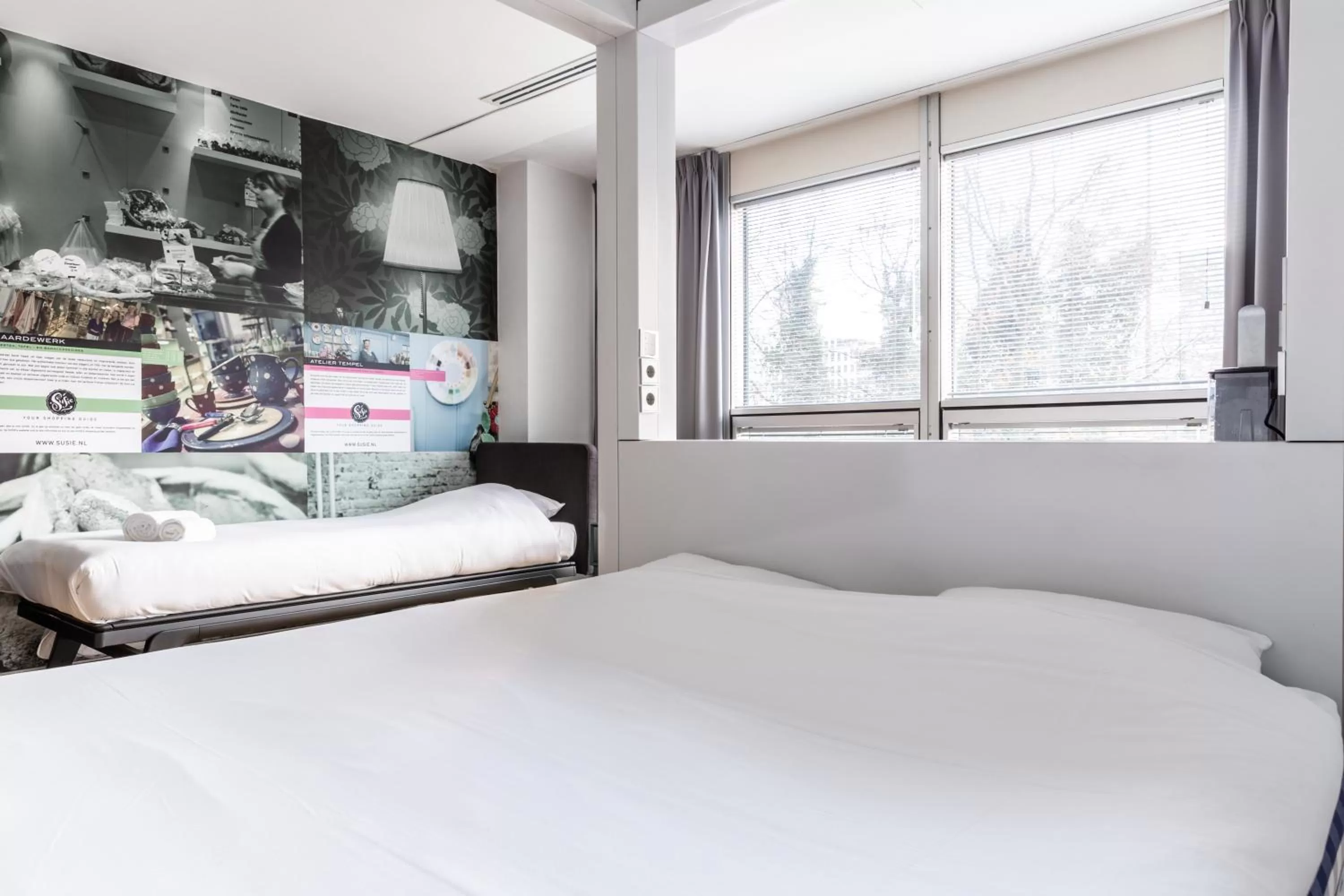 Bed in Qbic Amsterdam WTC