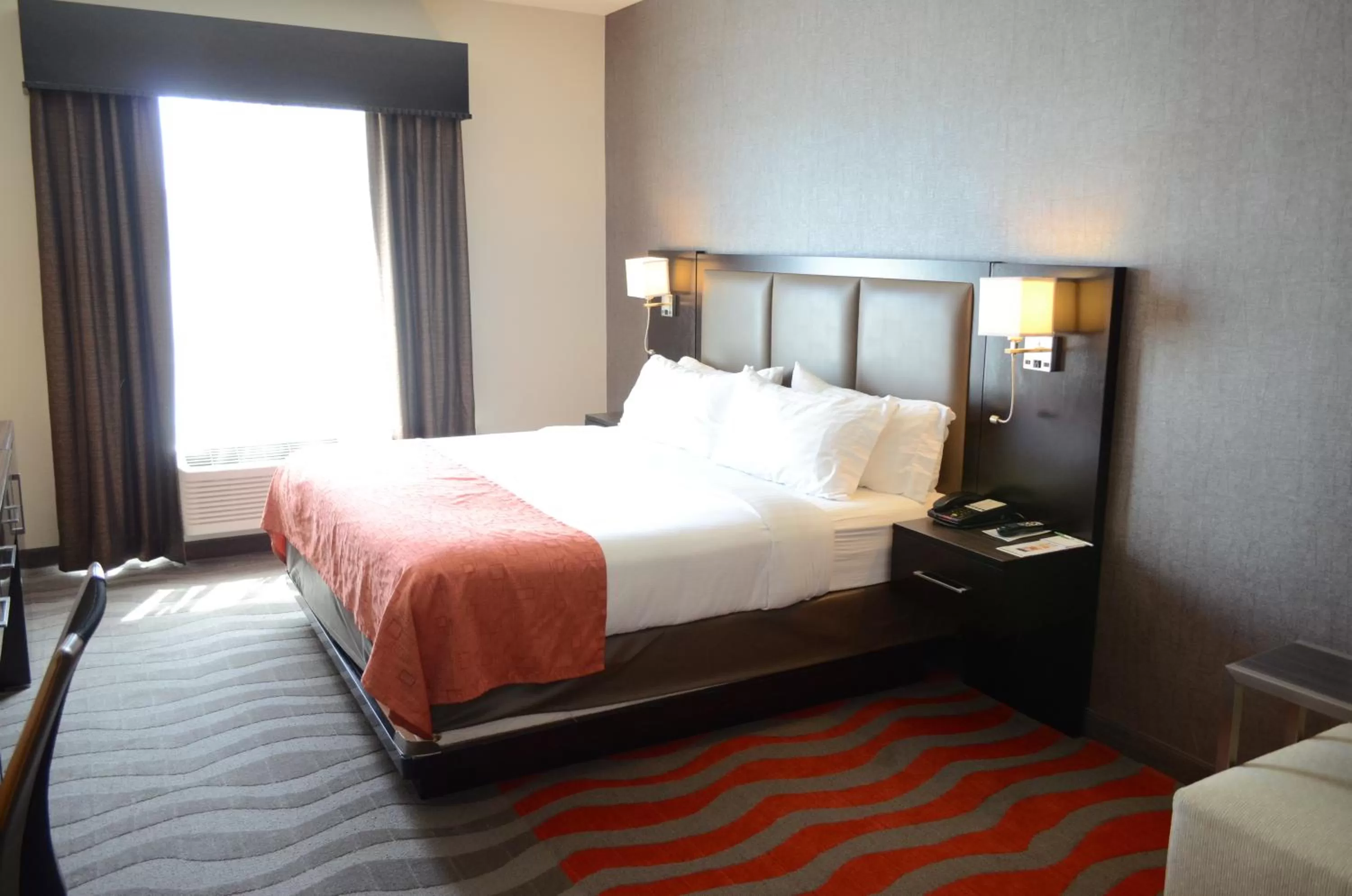 Standard King Room with Roll-In Shower - Communications Access in Holiday Inn Houston West - Westway Park by IHG