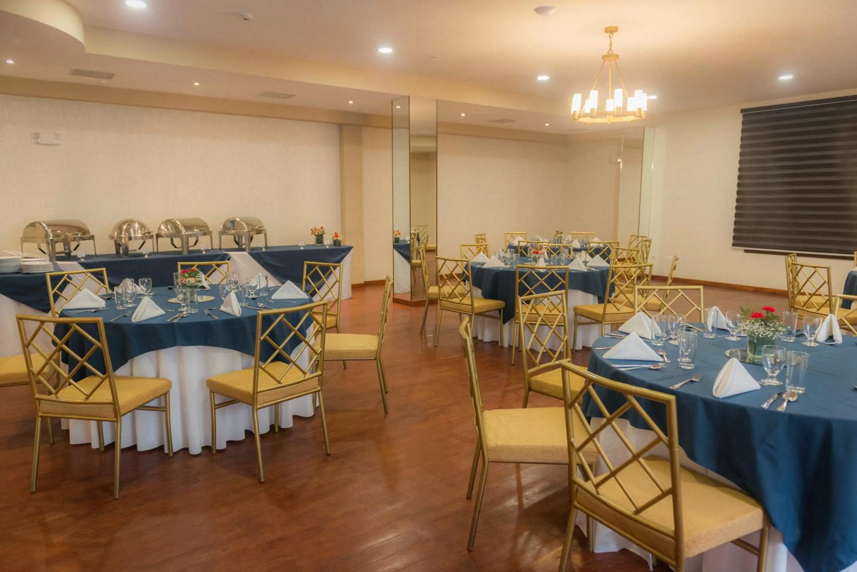 Restaurant/Places to Eat in Hotel Presidente Las Tablas