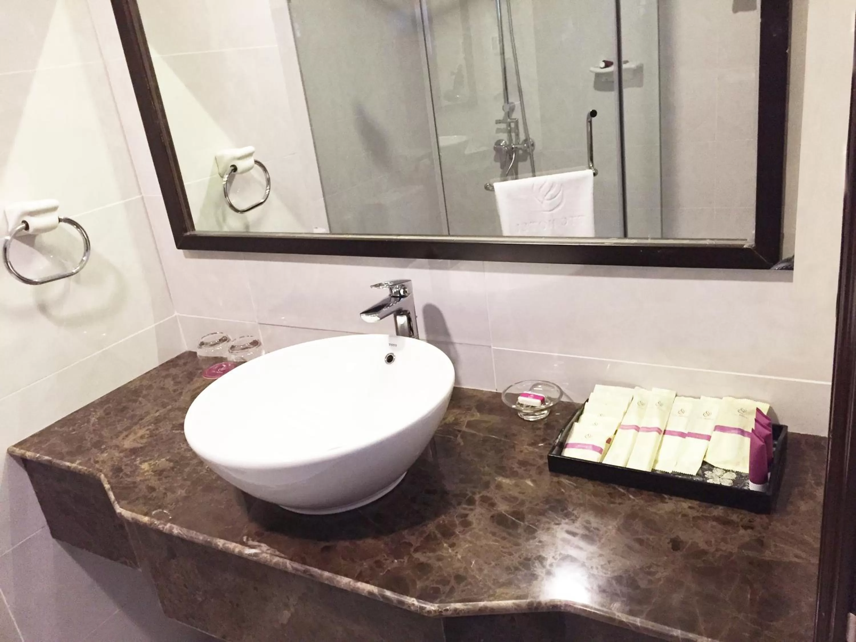 Shower in TTC Hotel Can Tho