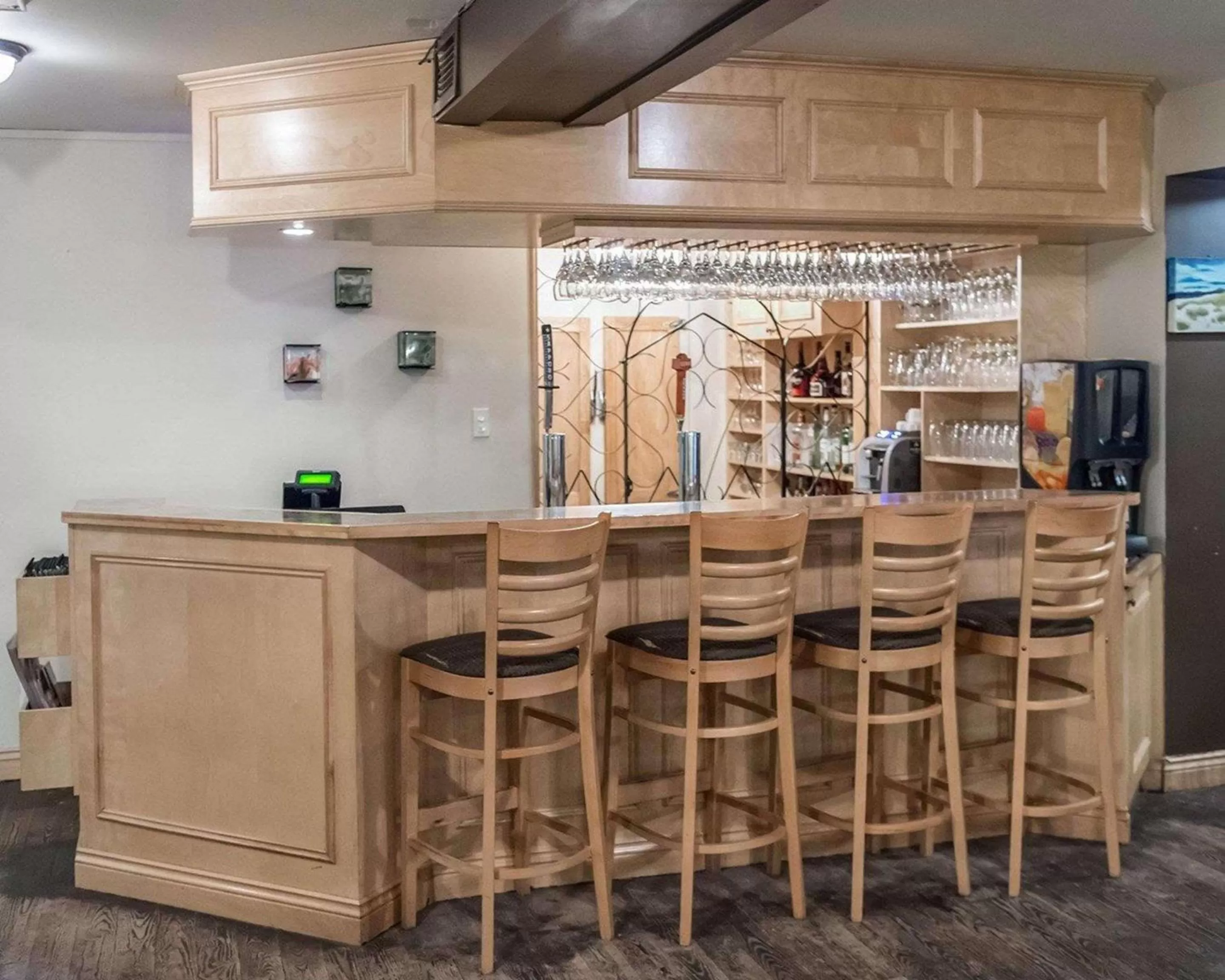 Restaurant/places to eat in Quality Inn Mont-Laurier