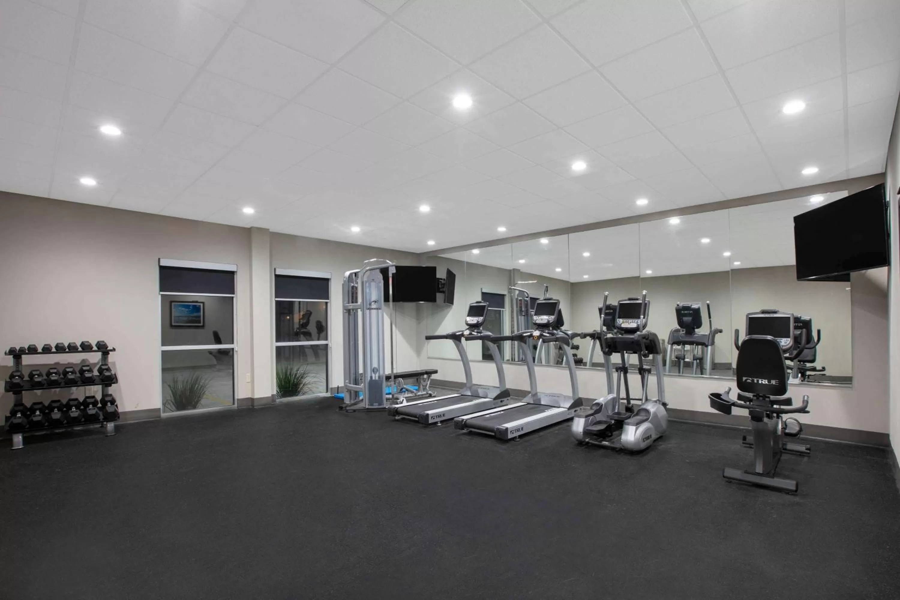 Fitness centre/facilities in Wingate by Wyndham Corpus Christi