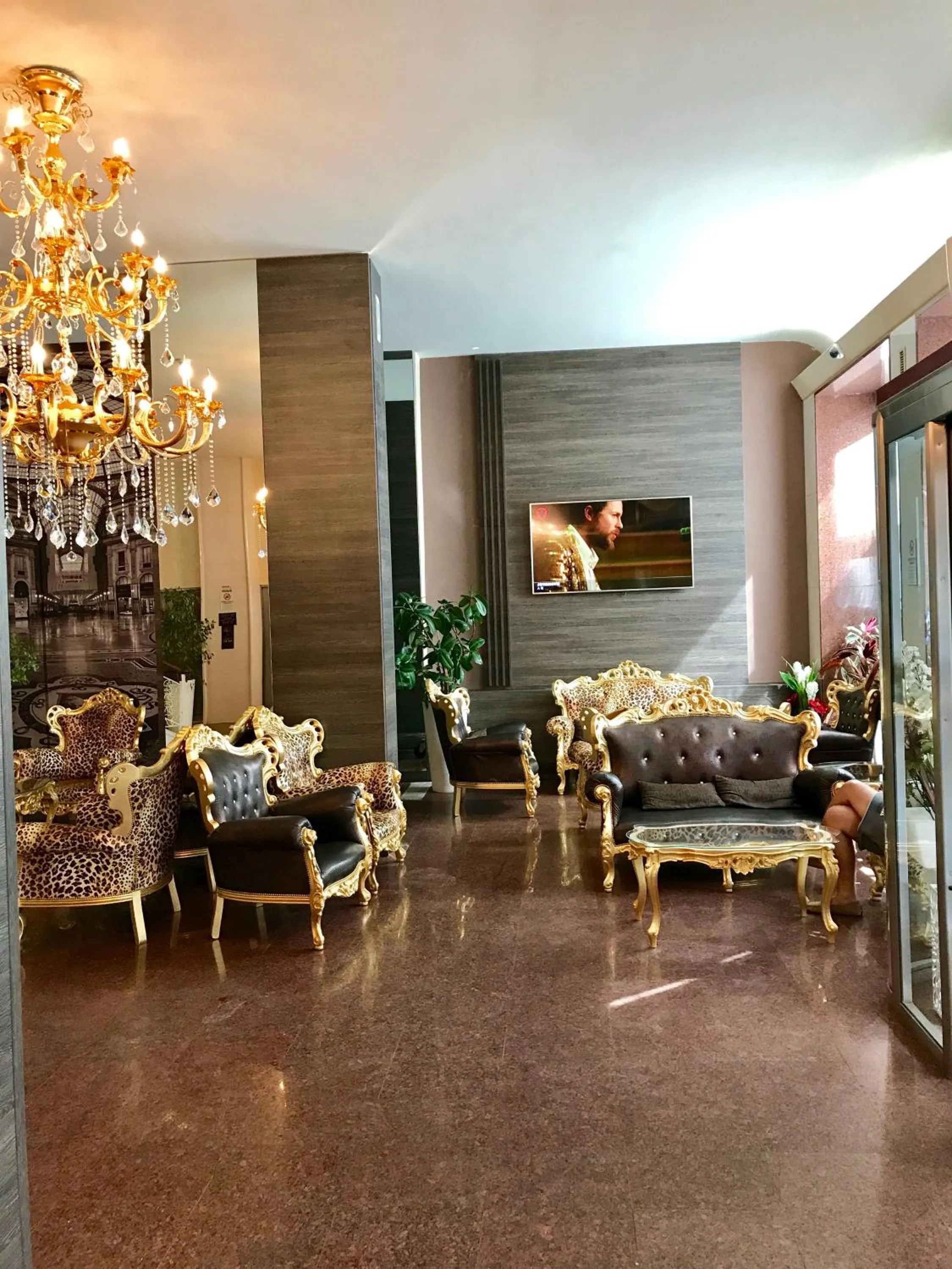 Lobby or reception in Canova Hotel