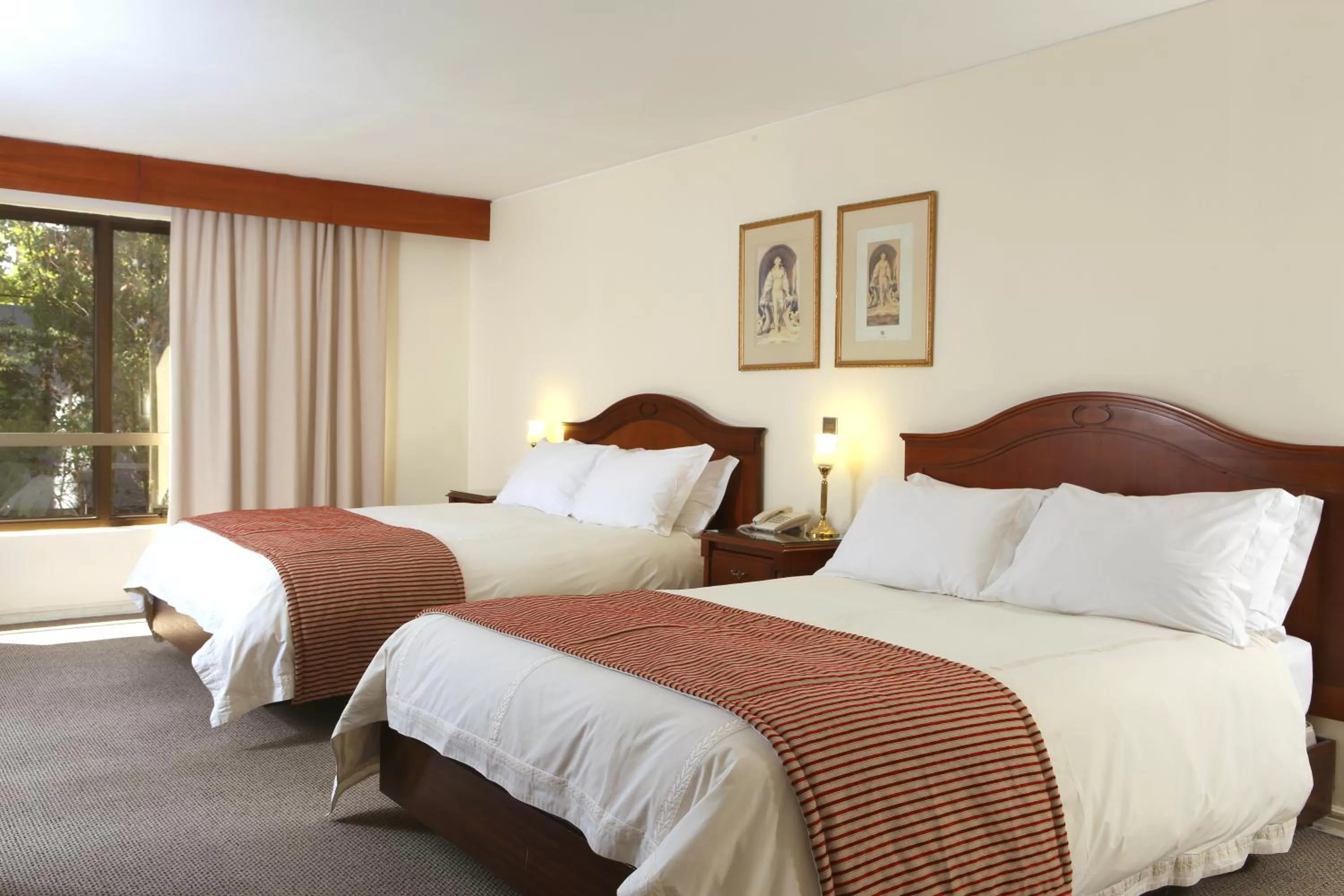 Bed in MR Hotel Providencia (ex Hotel Neruda)