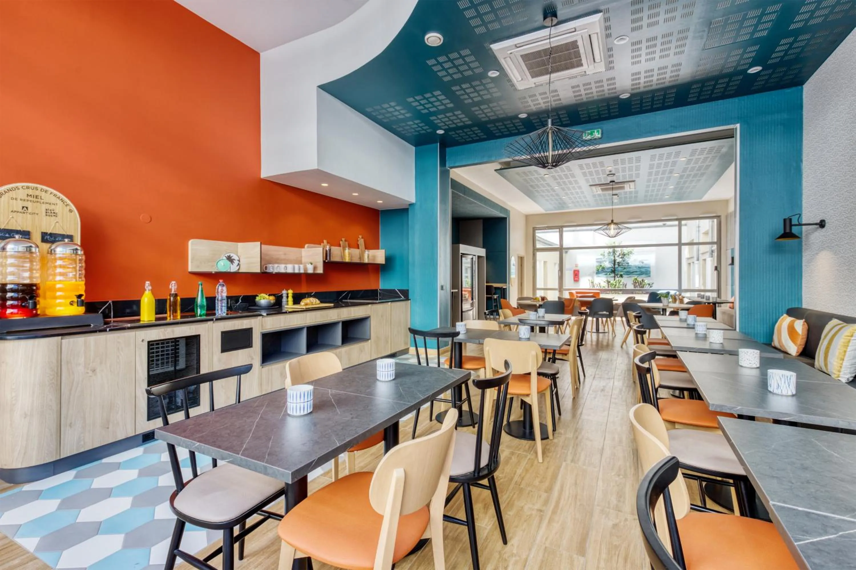 Breakfast in Appart'City Confort Paris Clichy - Mairie