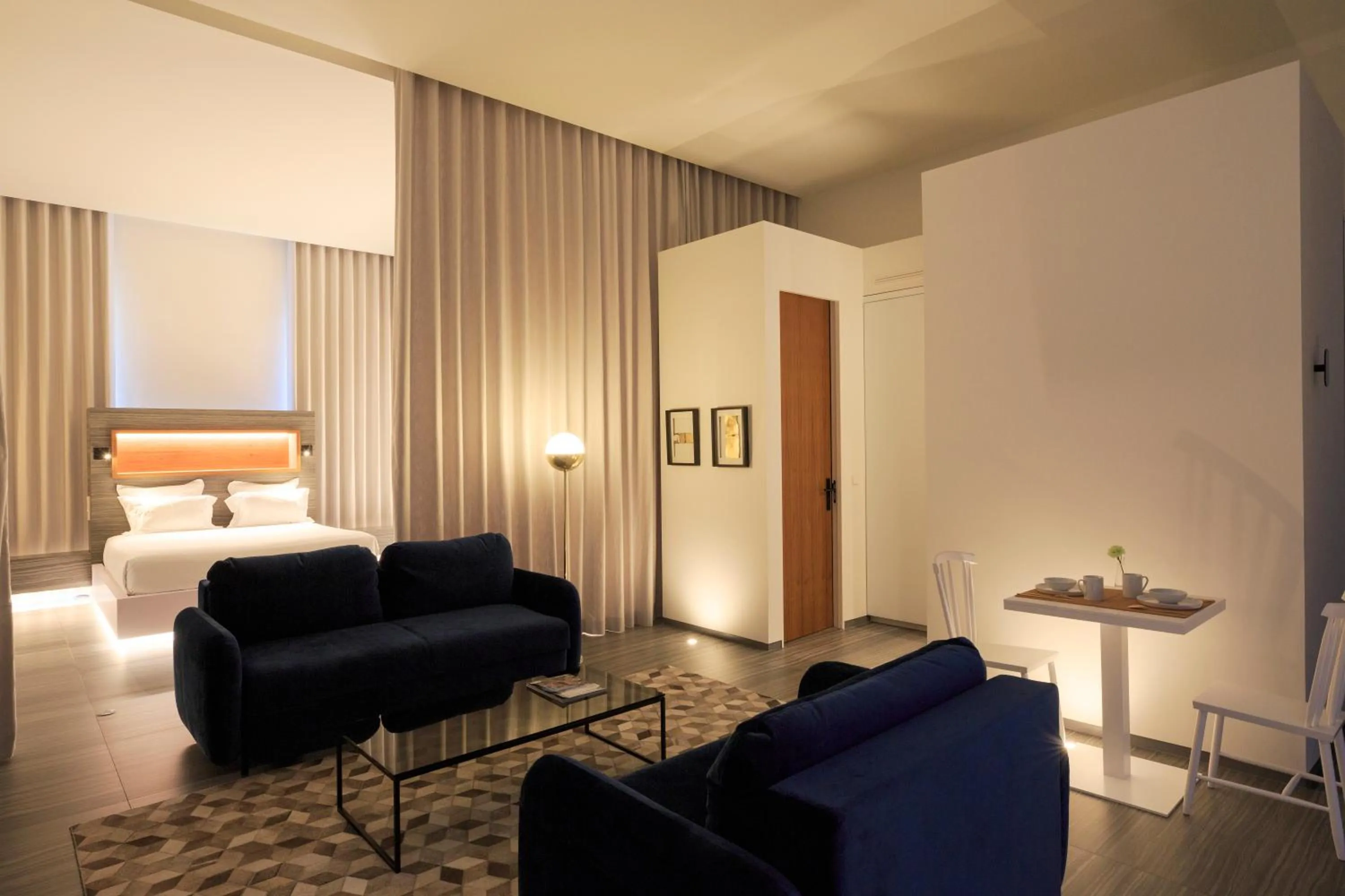 Living room, Bed in Hotel Centre Nautique