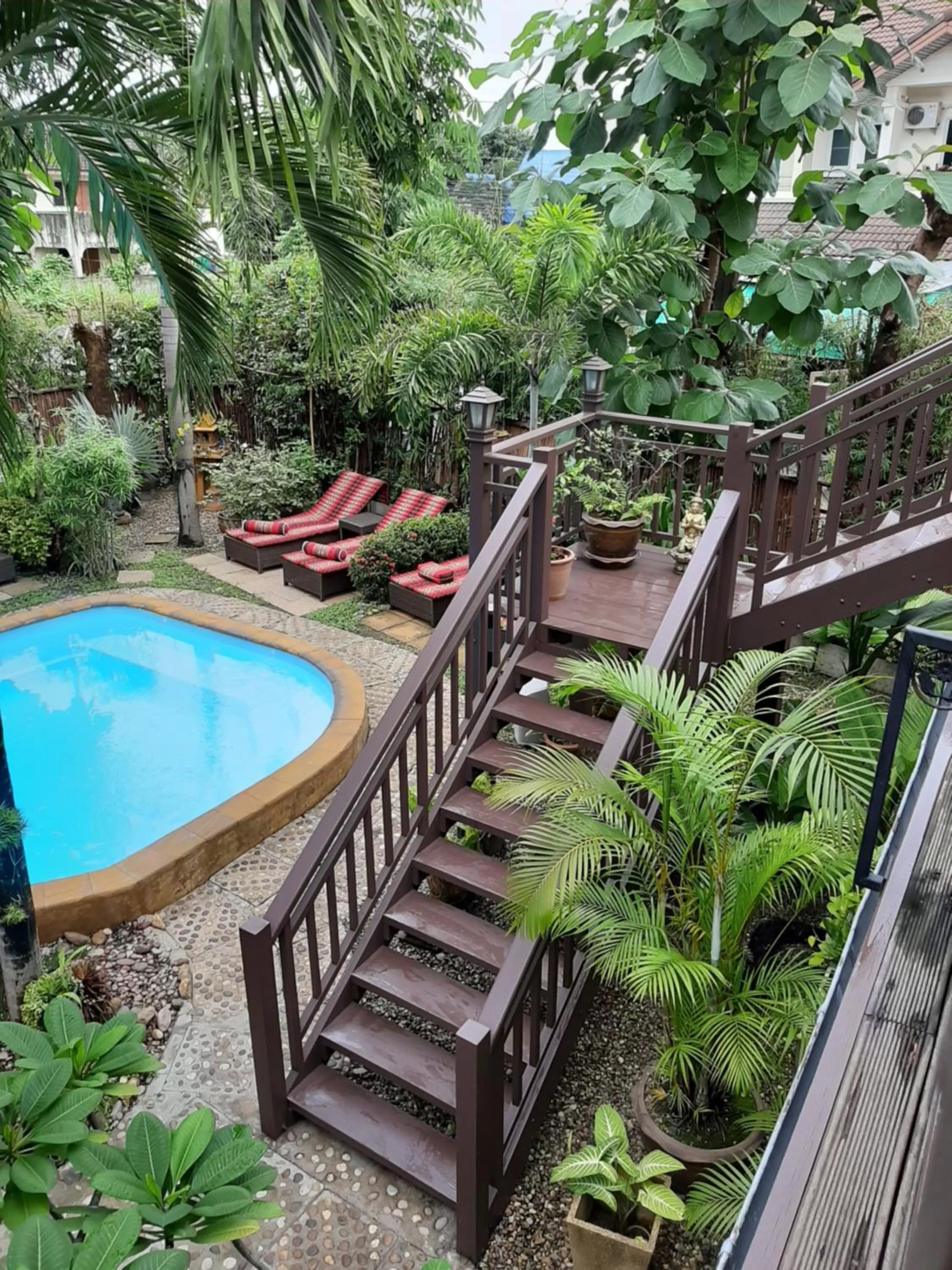 Garden view in Liam's Guesthouse Adults Only