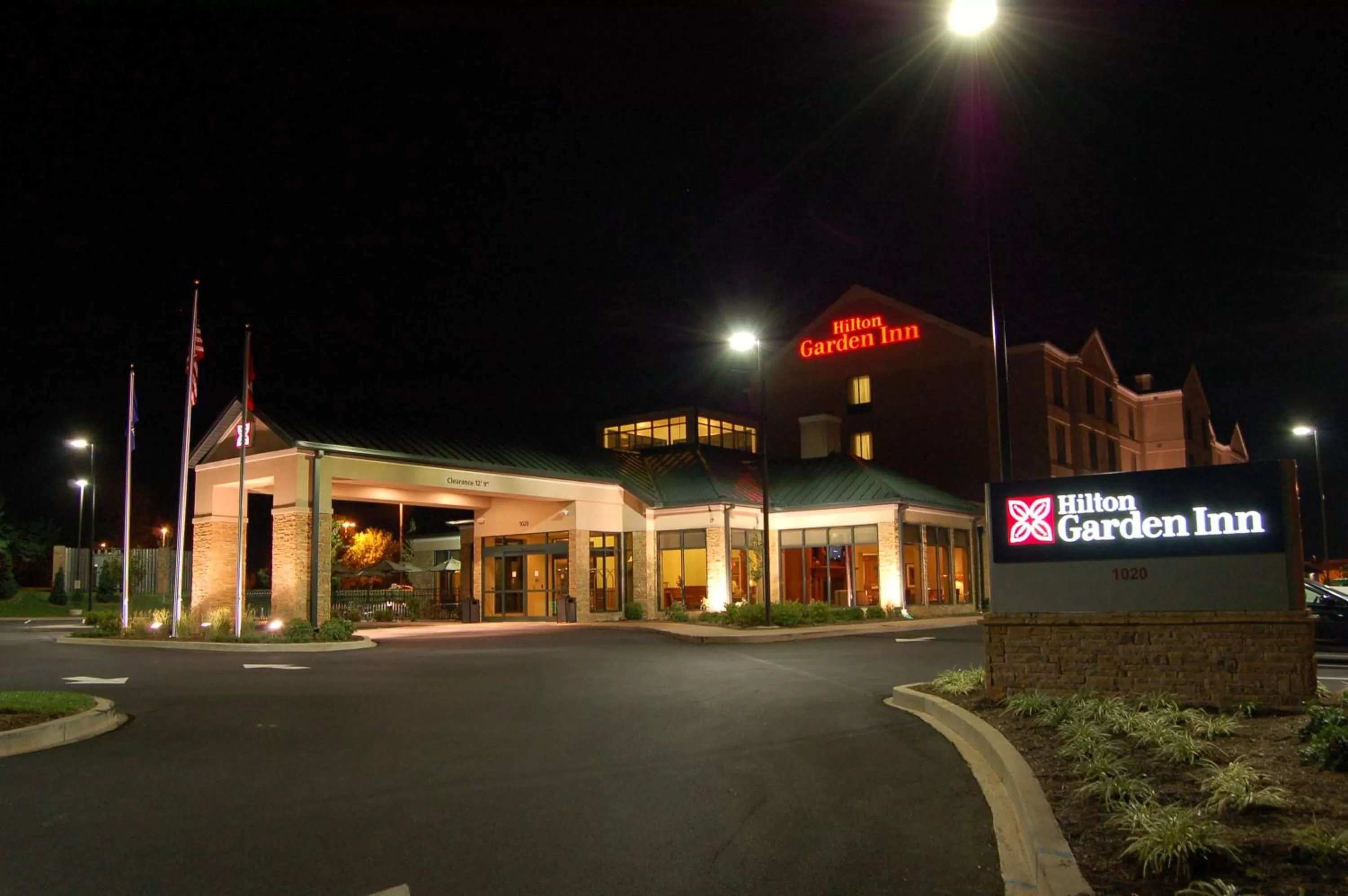 Property building in Hilton Garden Inn Bowling Green