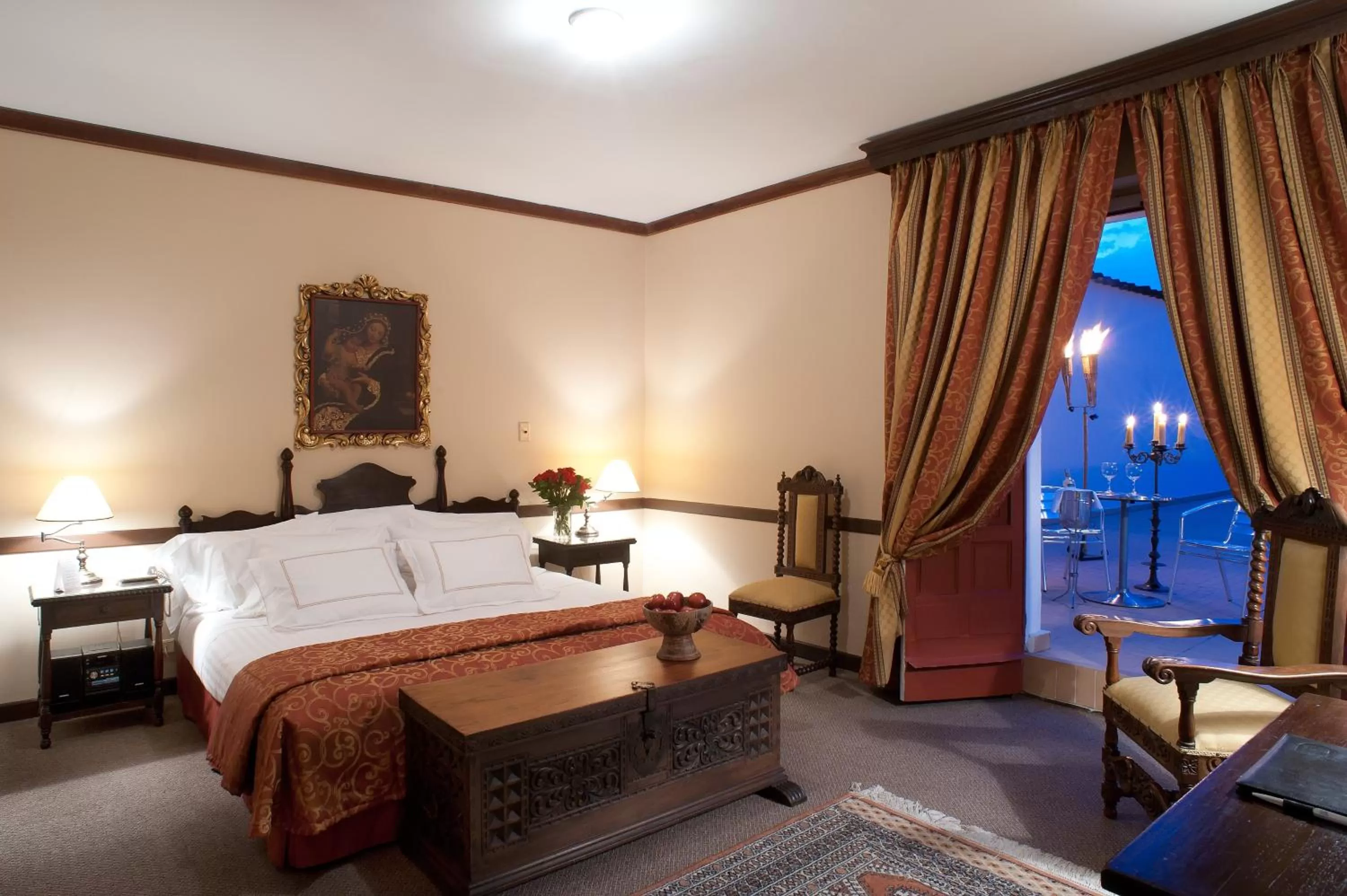 Bed in Hotel Dann Monasterio