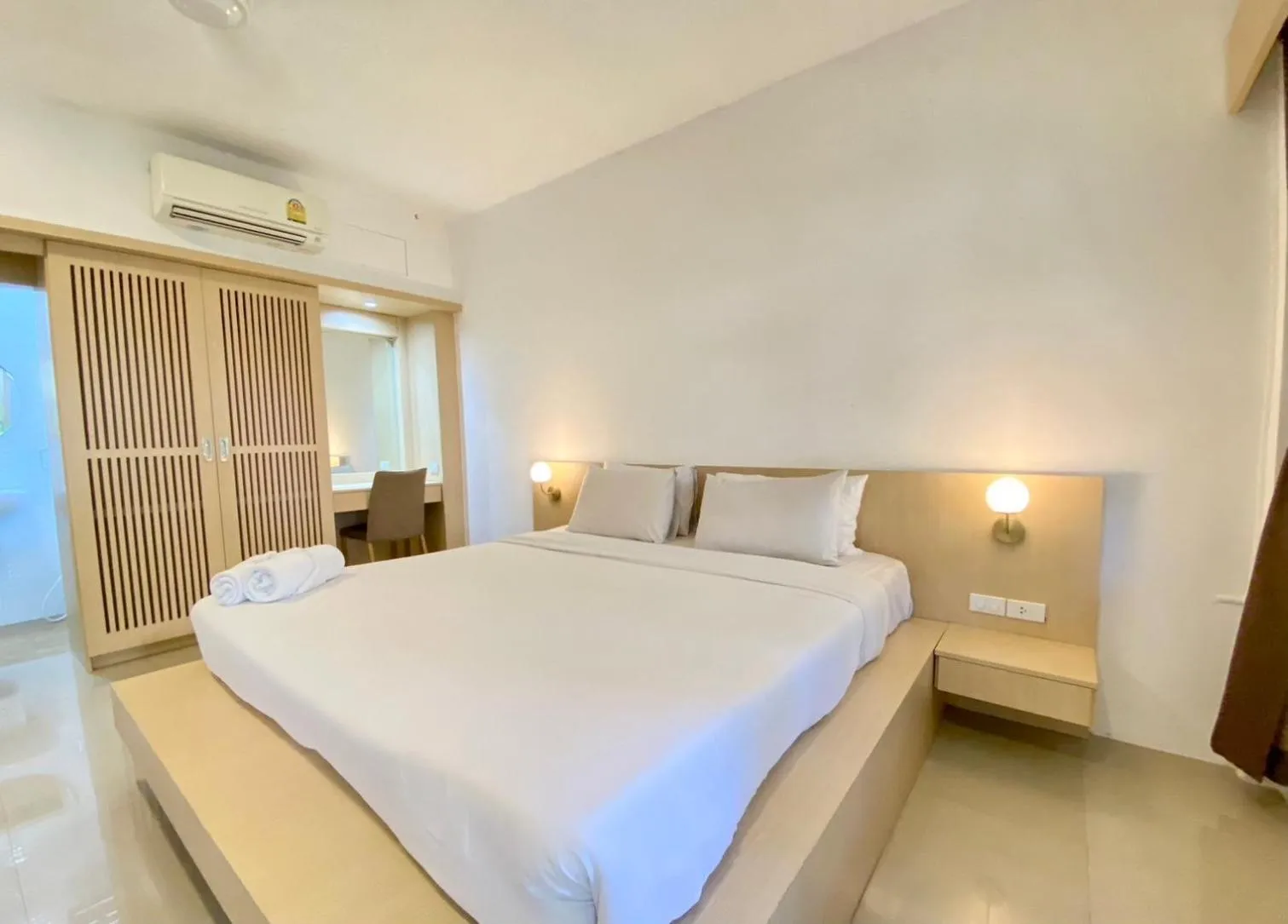 Bed in Garden Home Kata