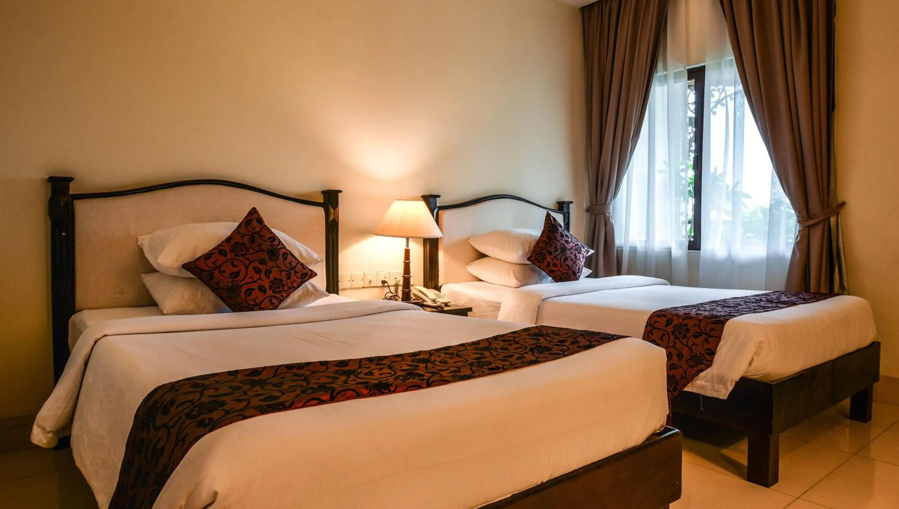 Bedroom, Bed in Almond Hotel Sothearos