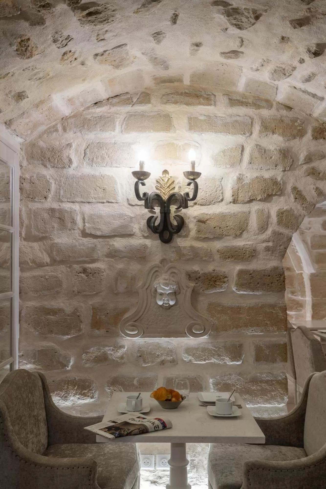 Area and facilities in Hotel Saint-Louis en L'Isle - Notre-Dame