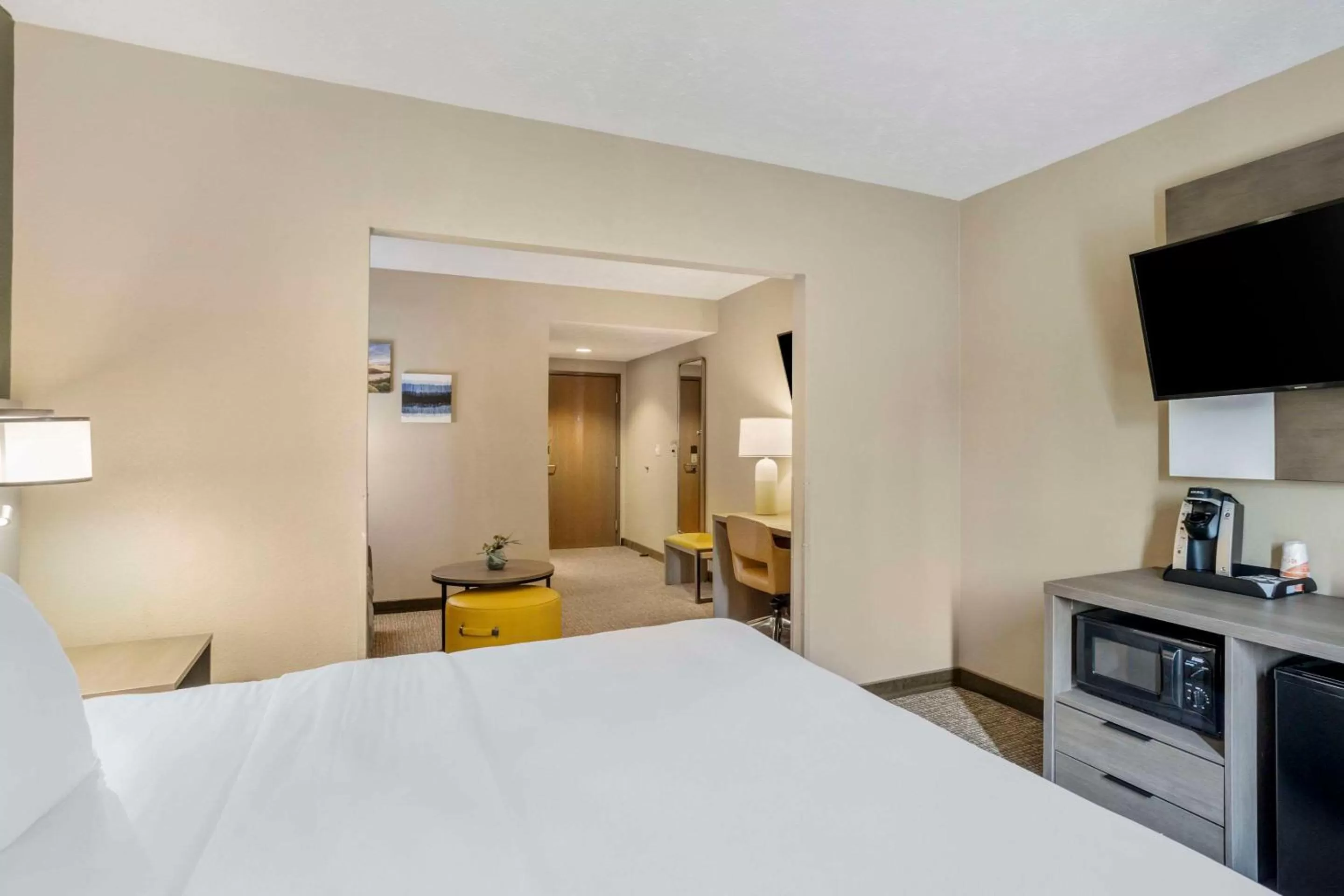 Bedroom, Bed in Comfort Inn Huntingdon