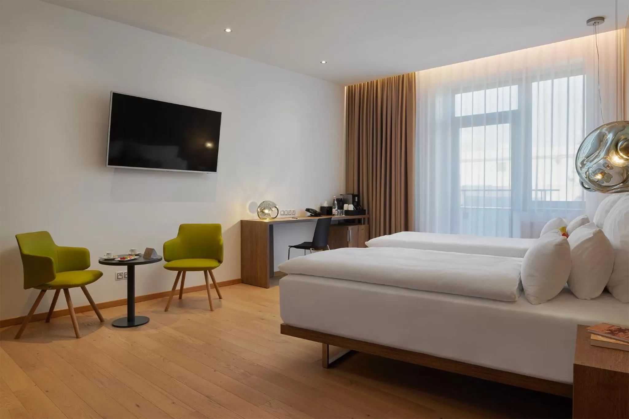 TV and multimedia, Bed in Hotel Passage