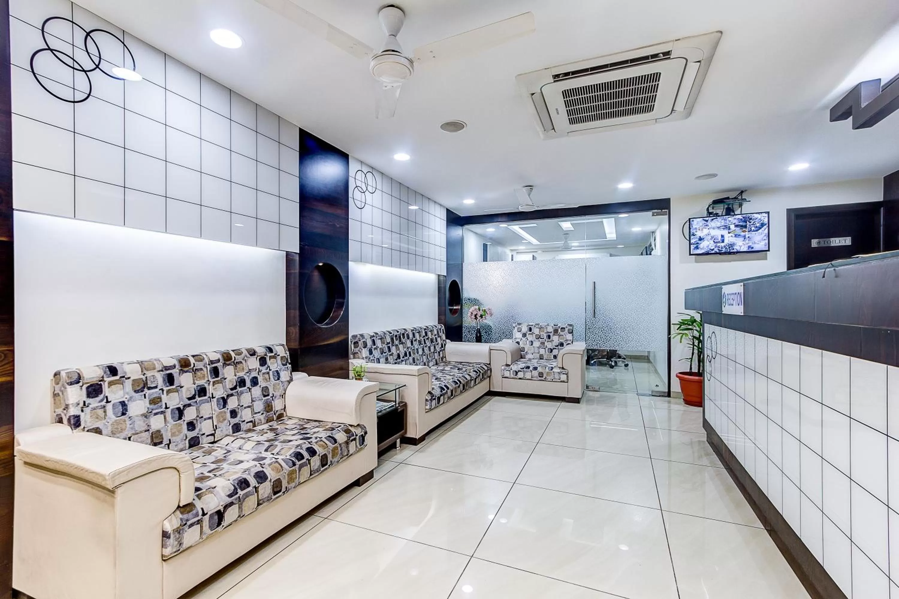 Lobby or reception in Treebo Daksh Residency