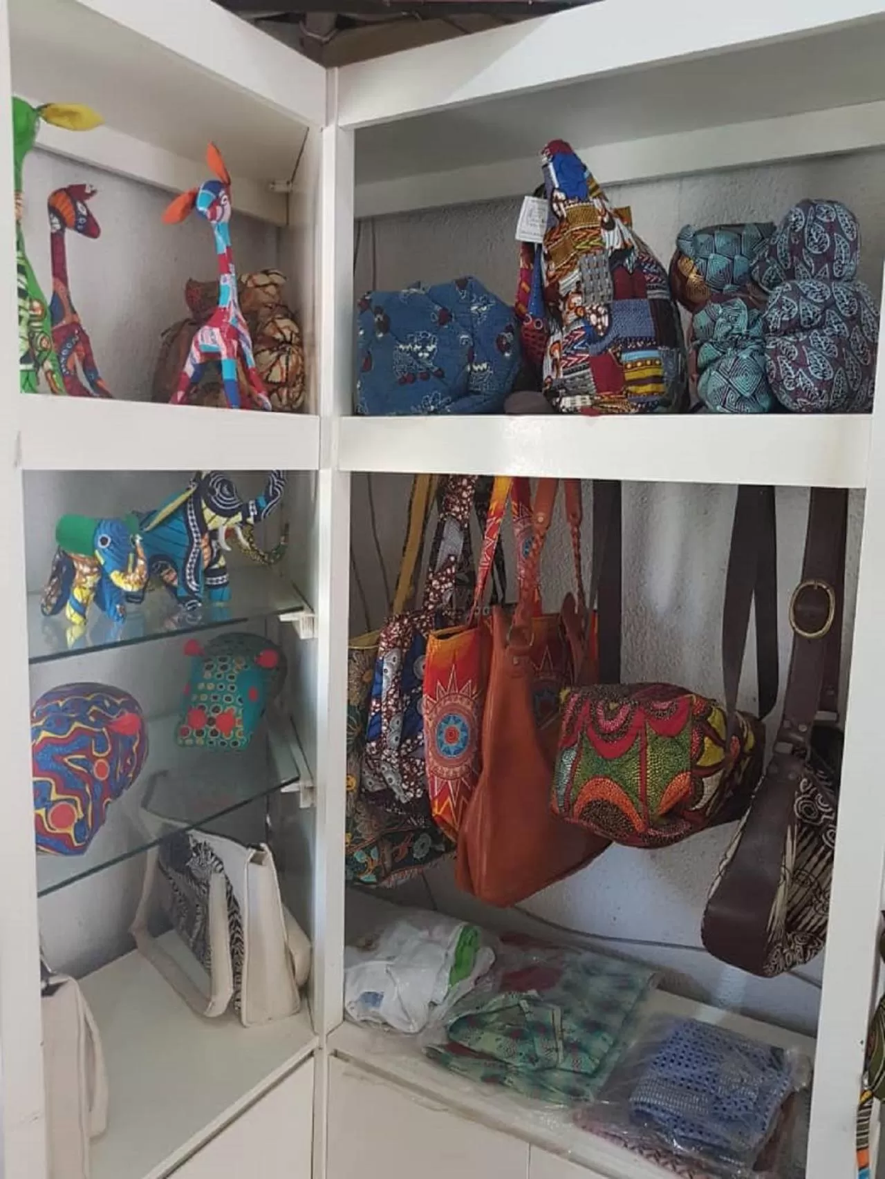 On-site shops in Hotel Jardin Savana Dakar