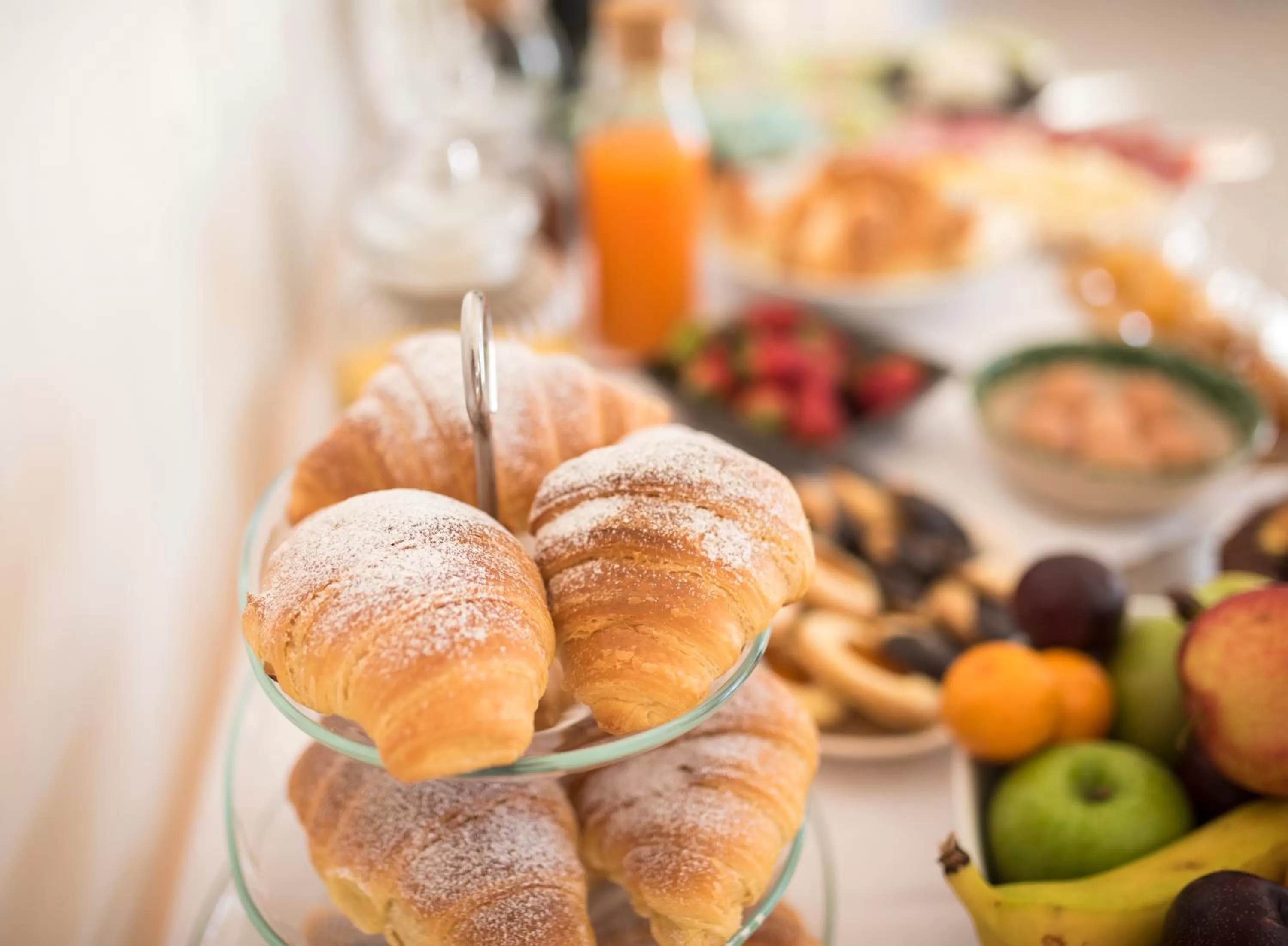 Continental breakfast in Baglio Genovesi