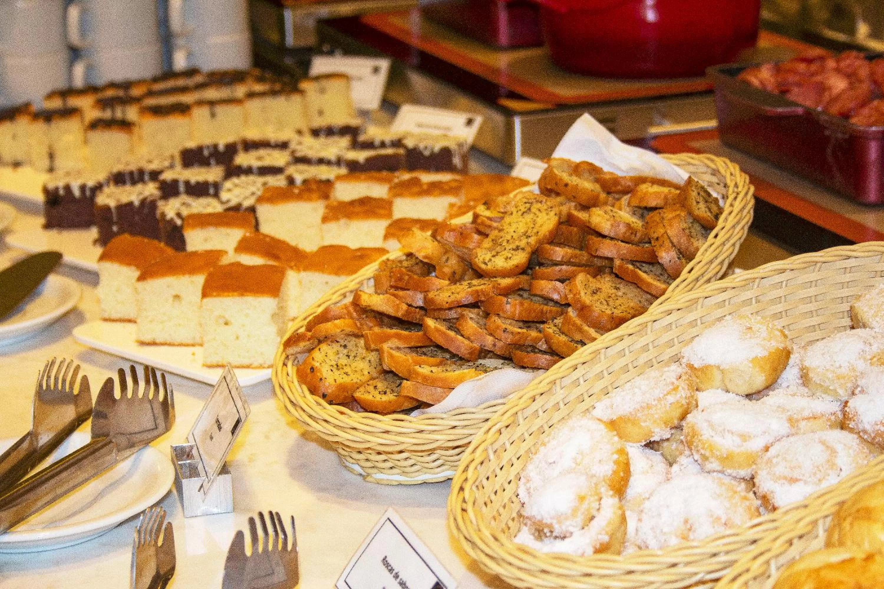 Restaurant/places to eat in Lets Idea Brasília Hotel