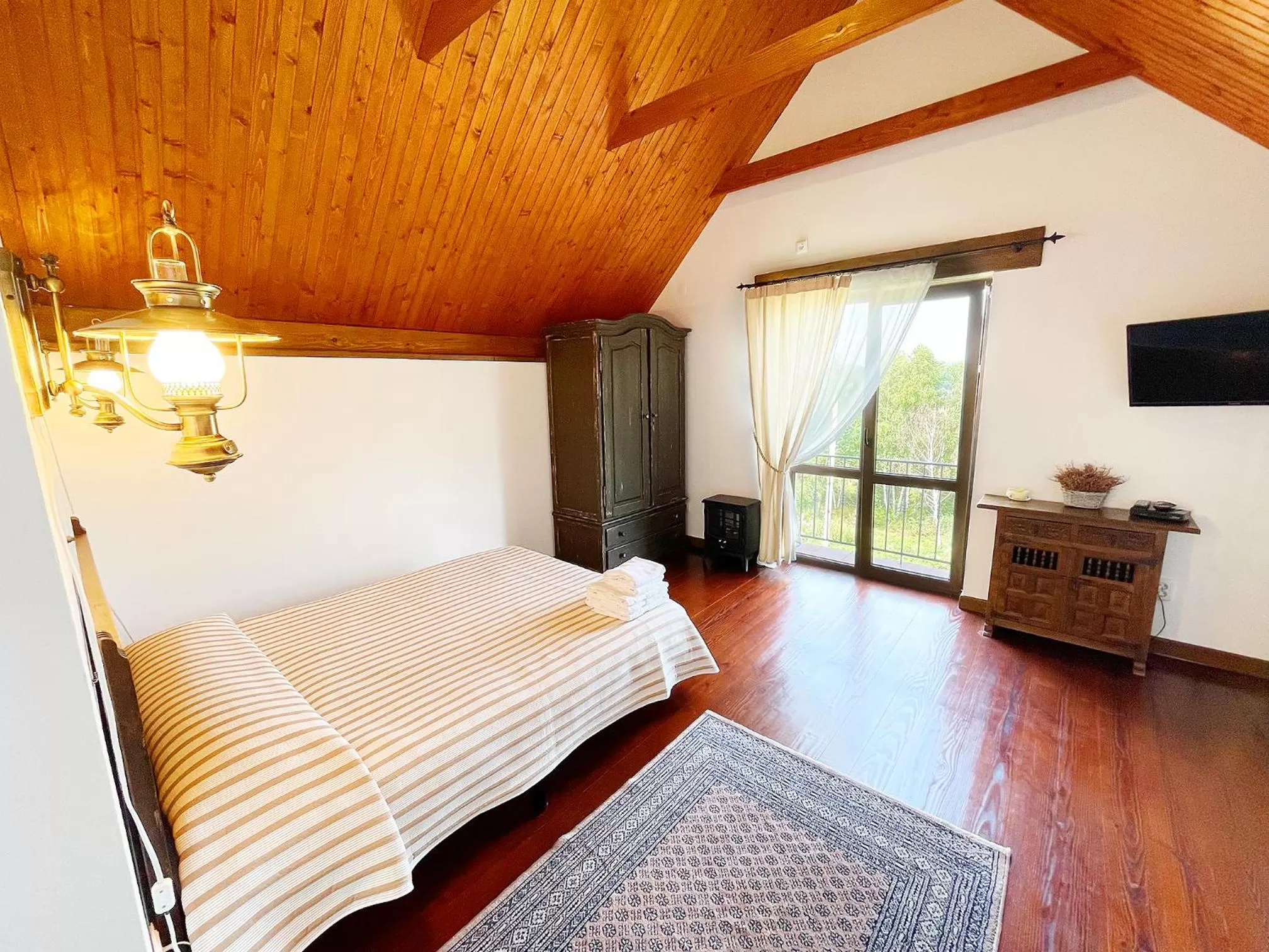Bed in Villa Zoryany Dvir