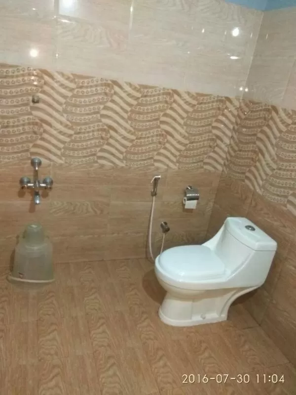 Bathroom in Munnar Blue Mist