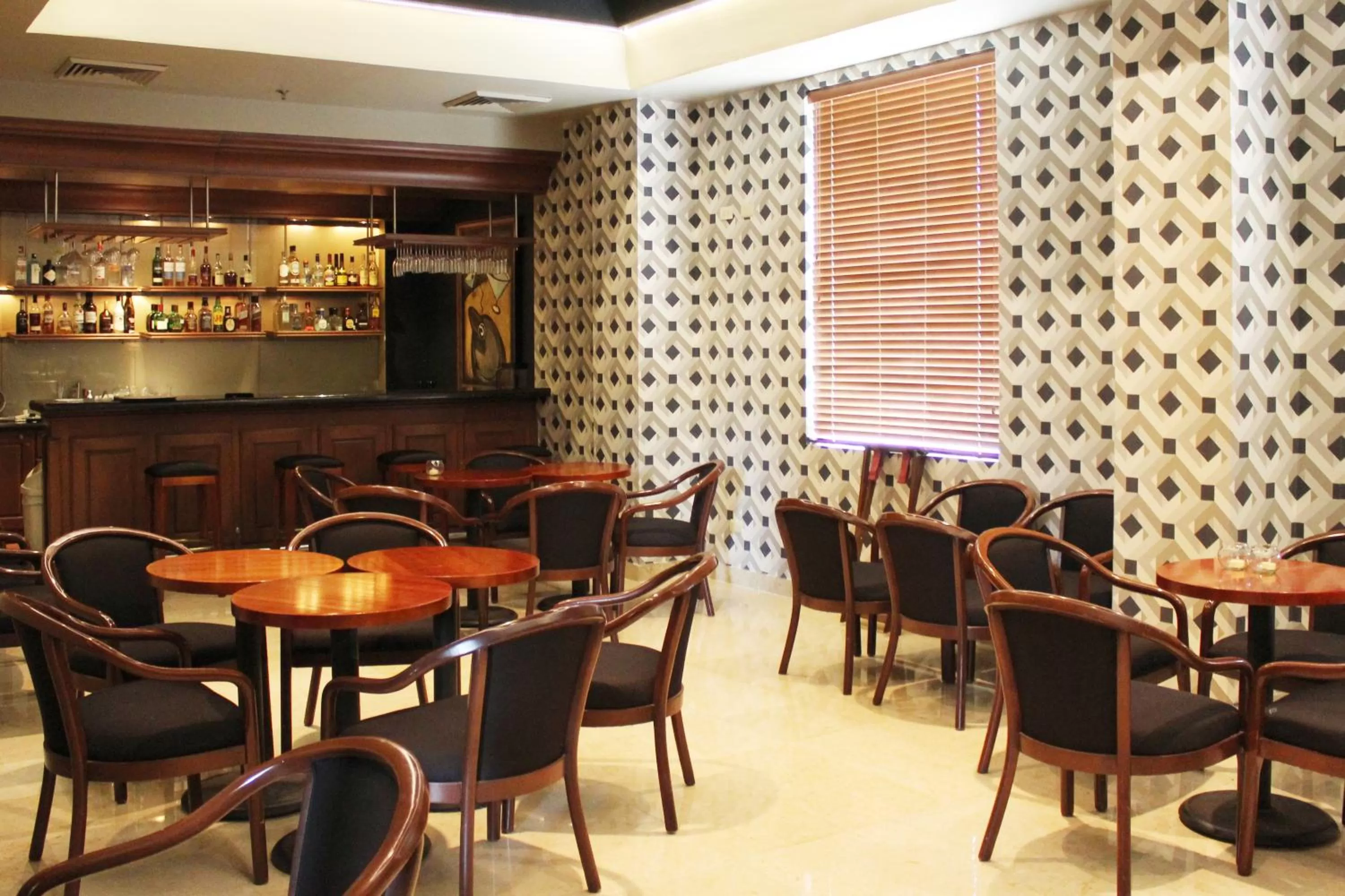 Lounge or bar in Best Western PLUS Los Mochis