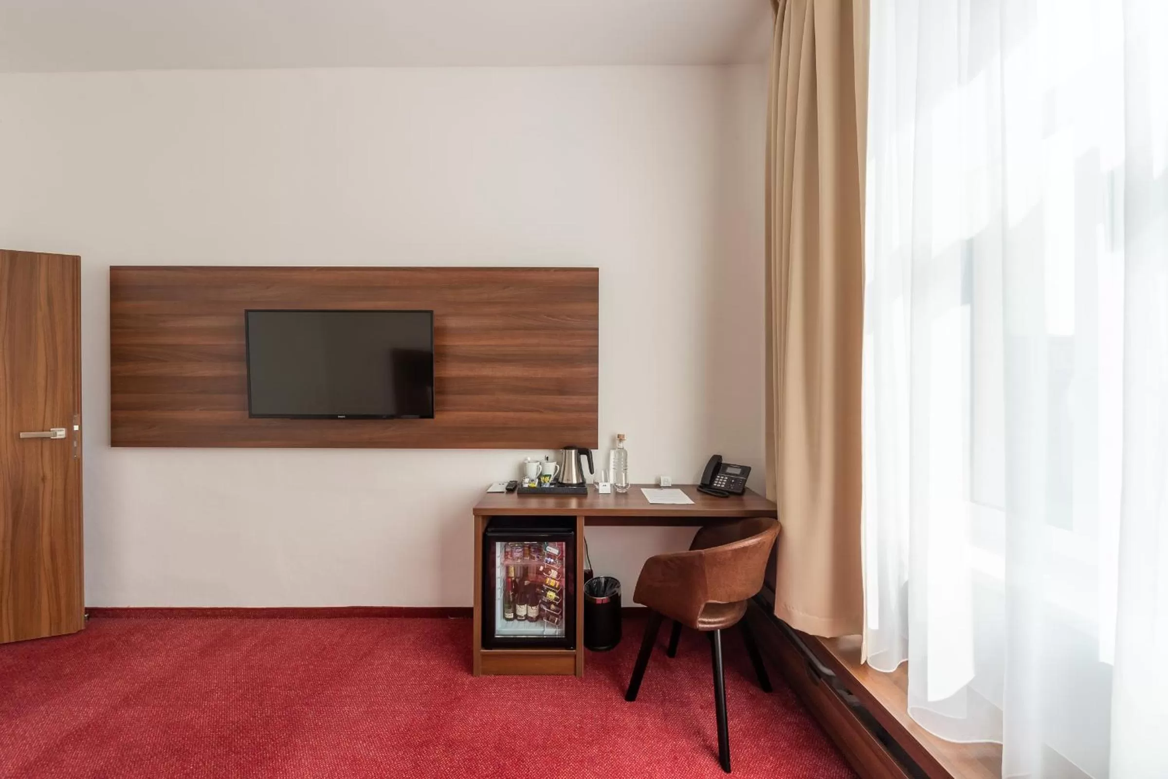 TV and multimedia in Bohemia Inn Hotel