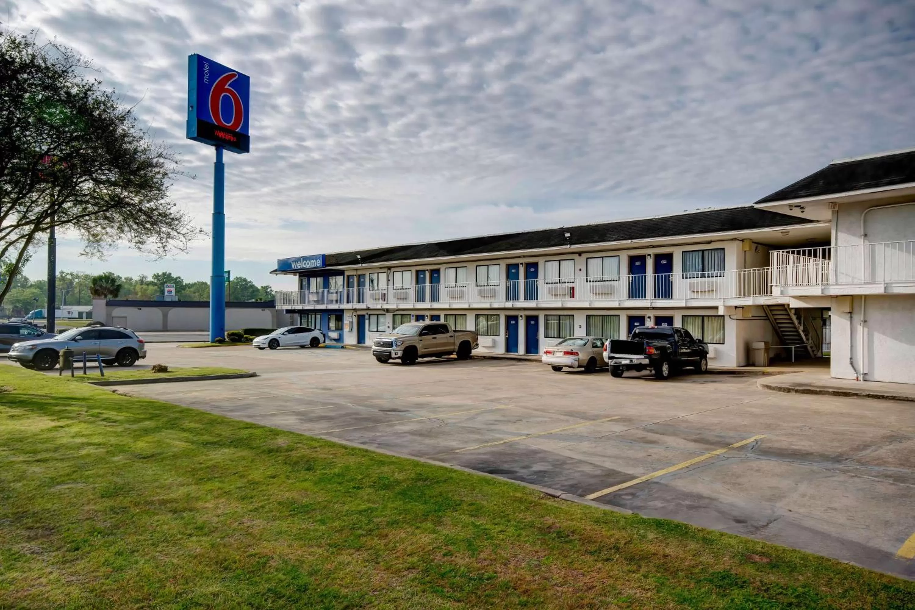 Property building in Motel 6-Port Allen, LA - Baton Rouge