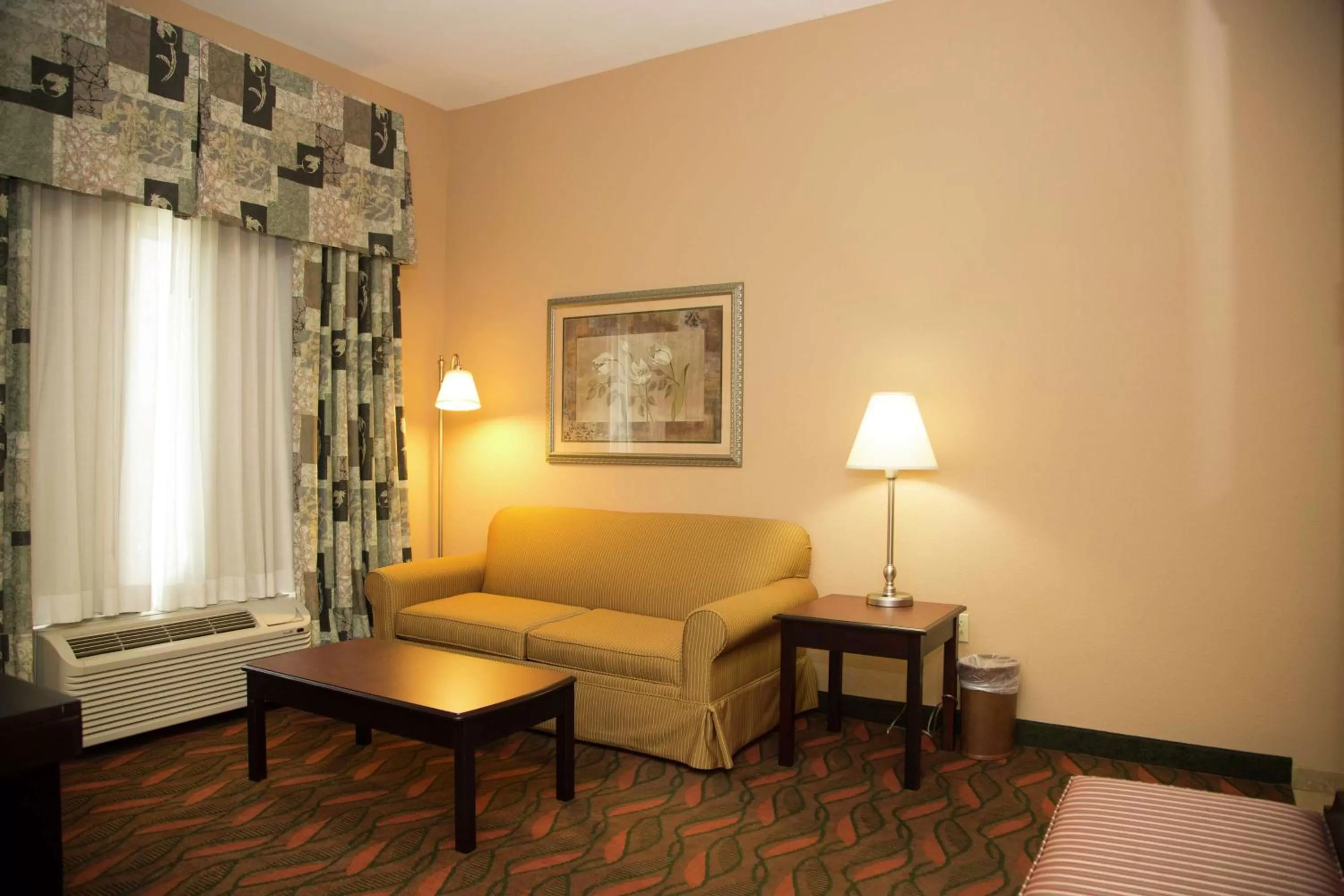 Living room in Hampton Inn & Suites Houston Rosenberg
