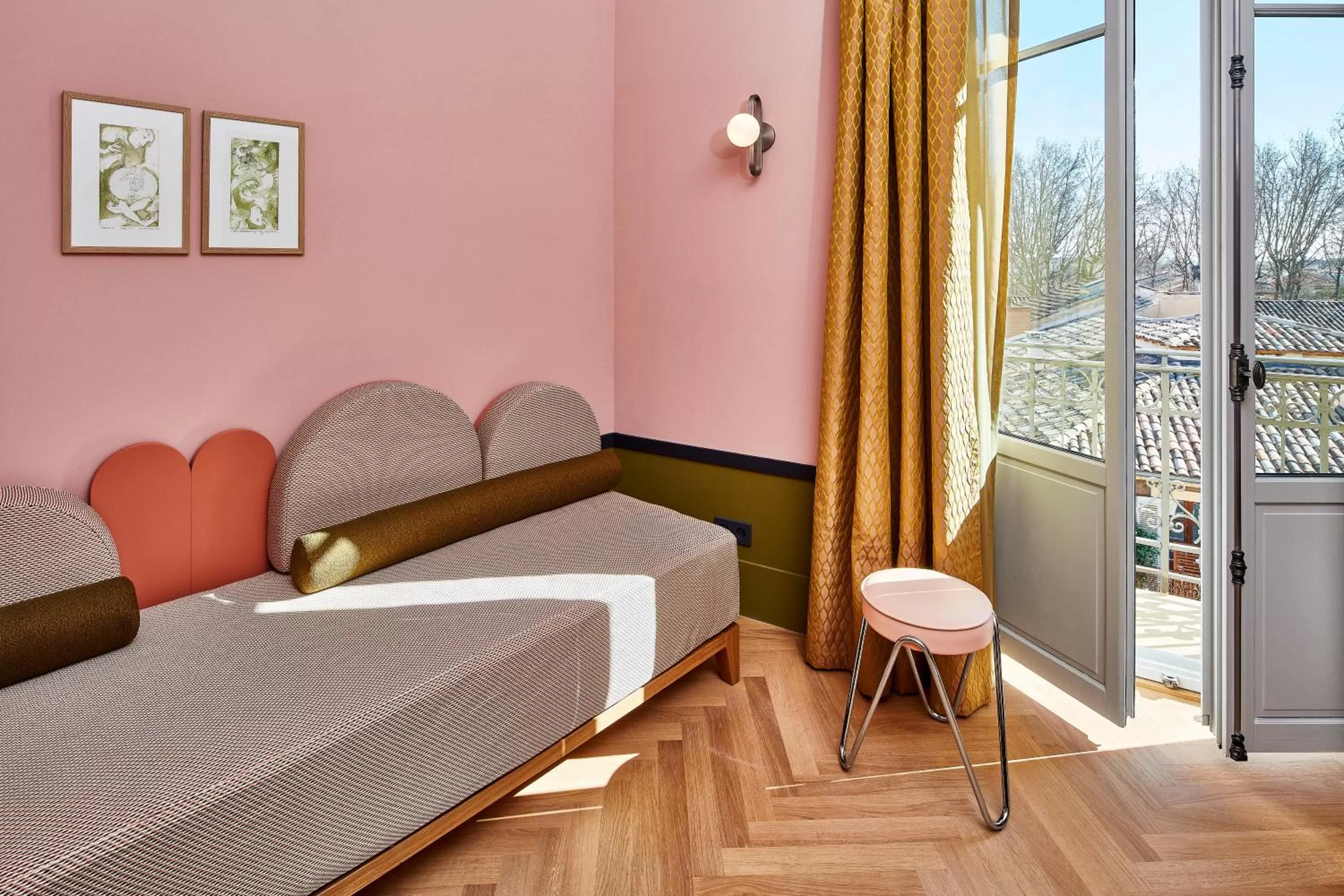 Seating area, Bed in Hotel De Cambis Best Western Premier Collection