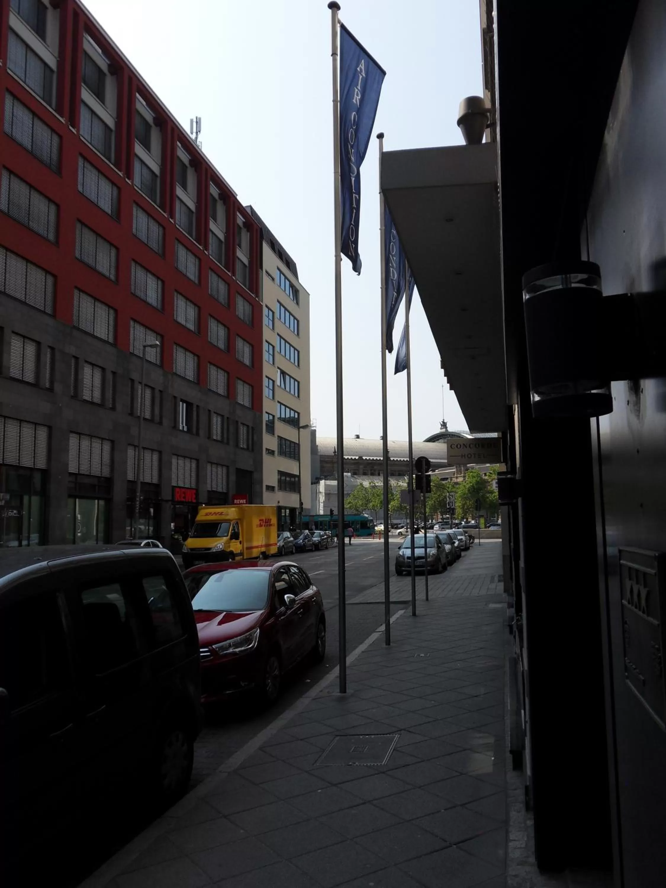 Facade/entrance in Carlton Hotel