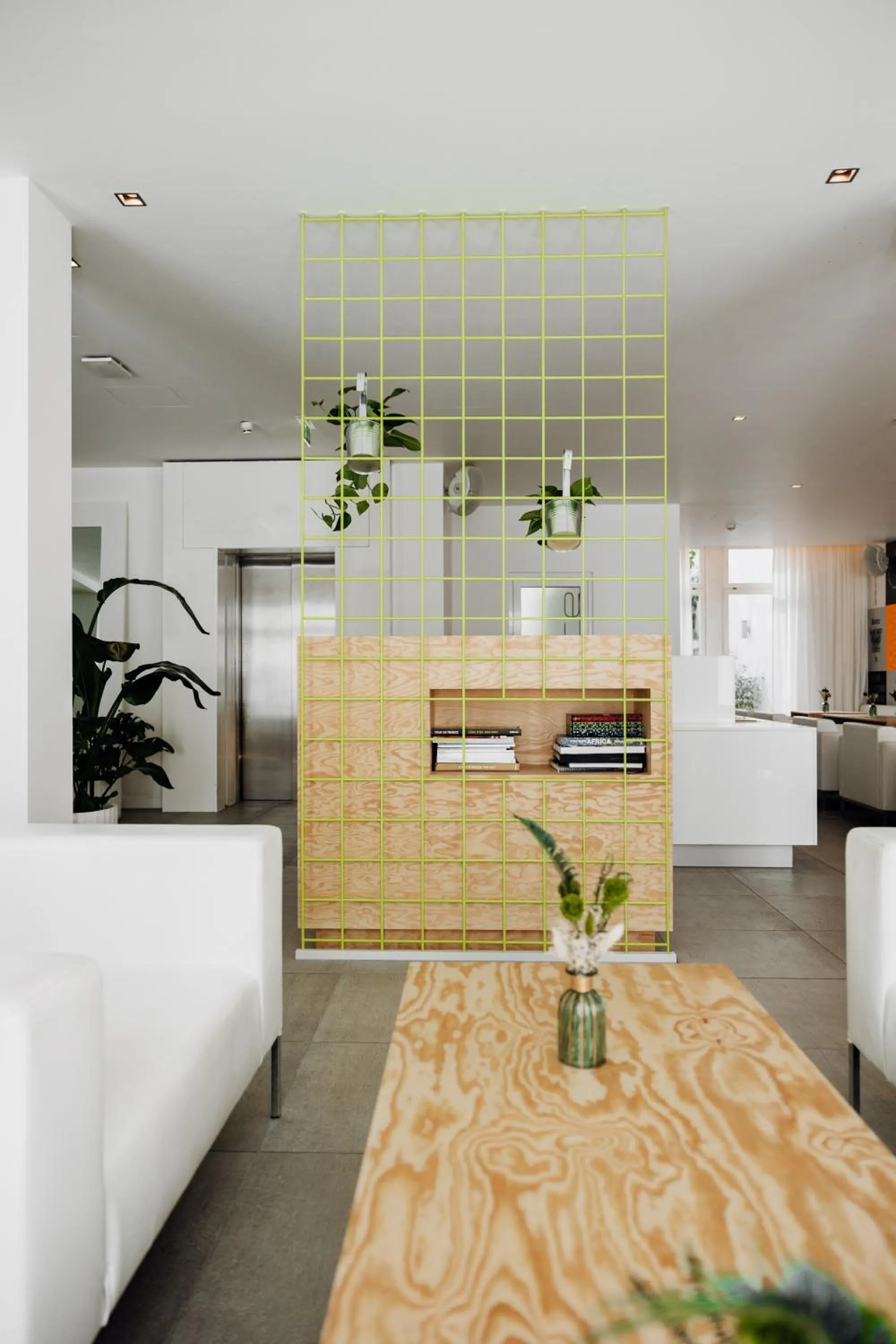 Lobby or reception in The Pure, Frankfurt, a Member of Design Hotels