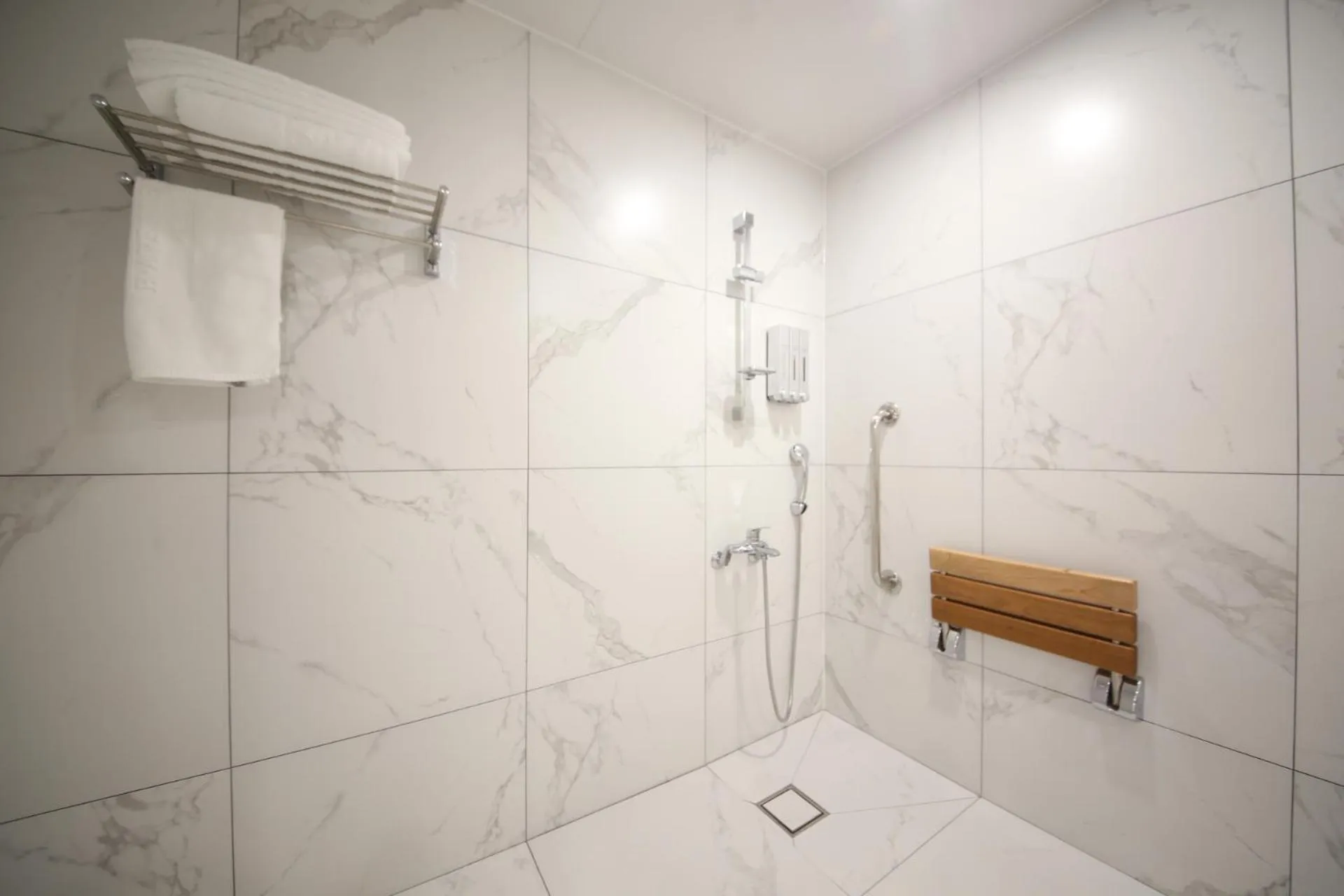 Toilet, Bathroom in Jjak Boutique Hotel